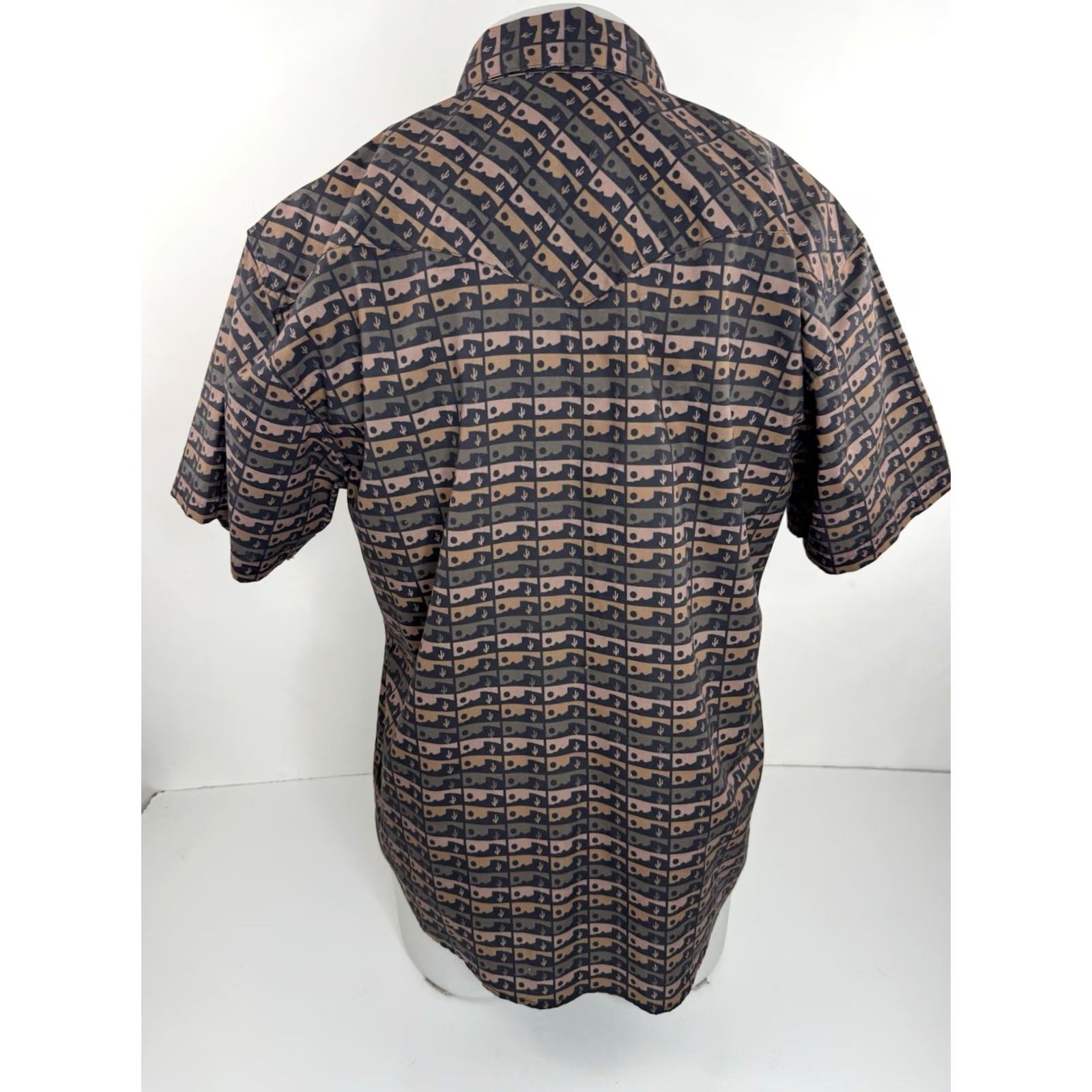 Howler Brothers HOWLER BROS CACTUS Desert Print Western Snap Shirt Mens M Brown / Black / Olive Size US M / EU 48-50 / 2 - 3 Thumbnail