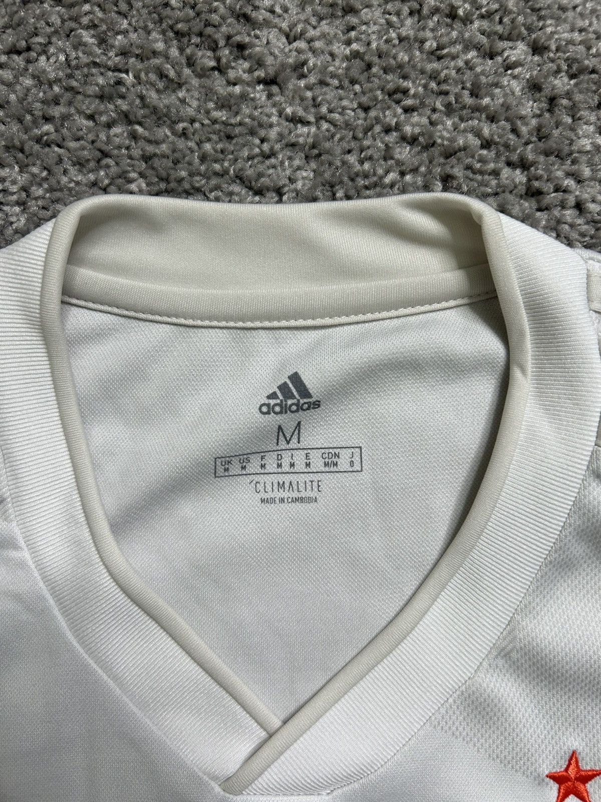 Adidas Adidas Juventus Soccer Jersey Away 2019/2020 Size US M / EU 48-50 / 2 - 3 Thumbnail