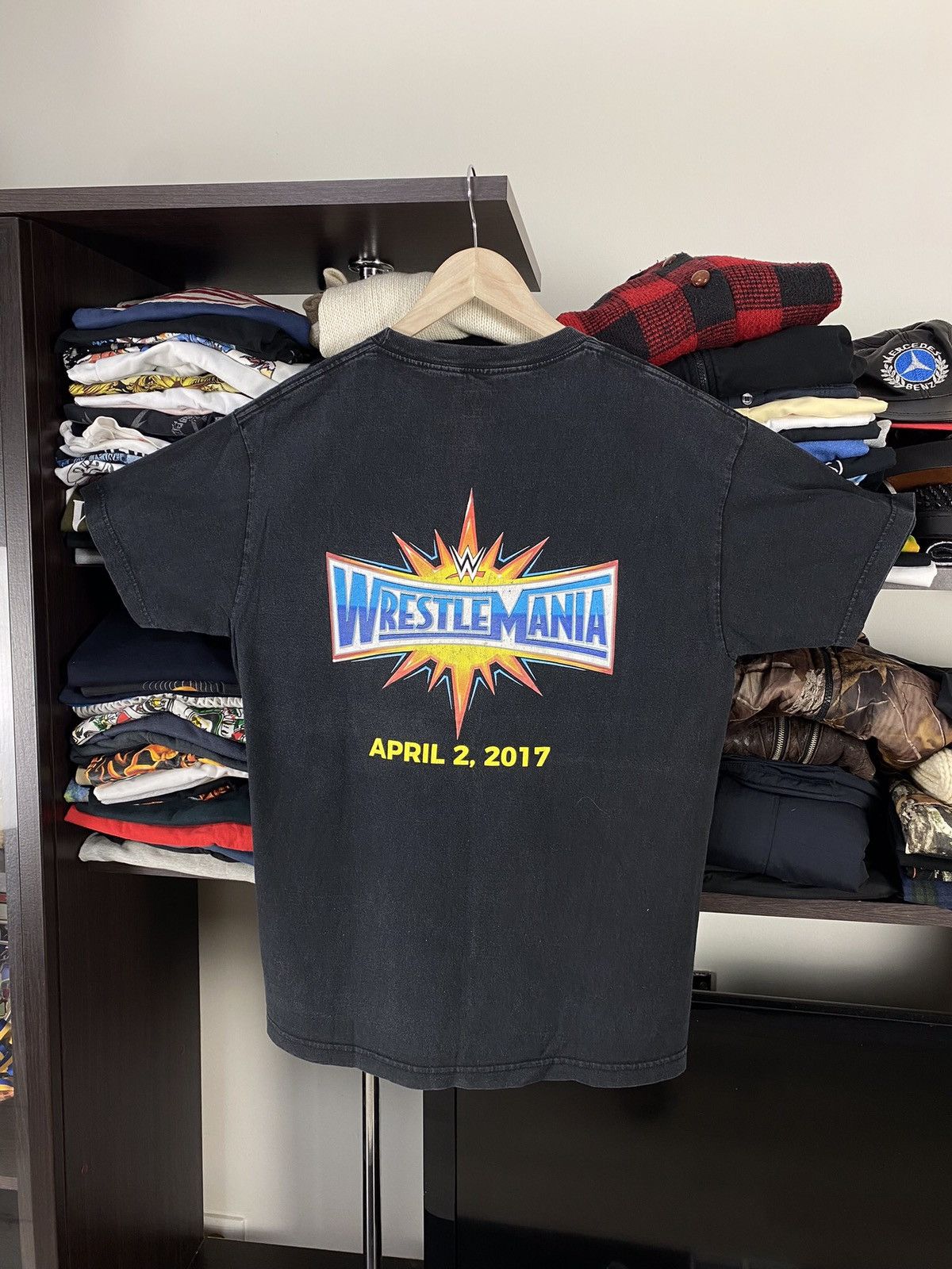 Pre-owned Vintage X Wwe 2017 Wrestlemania The Rock Wwe T-shirt In Black