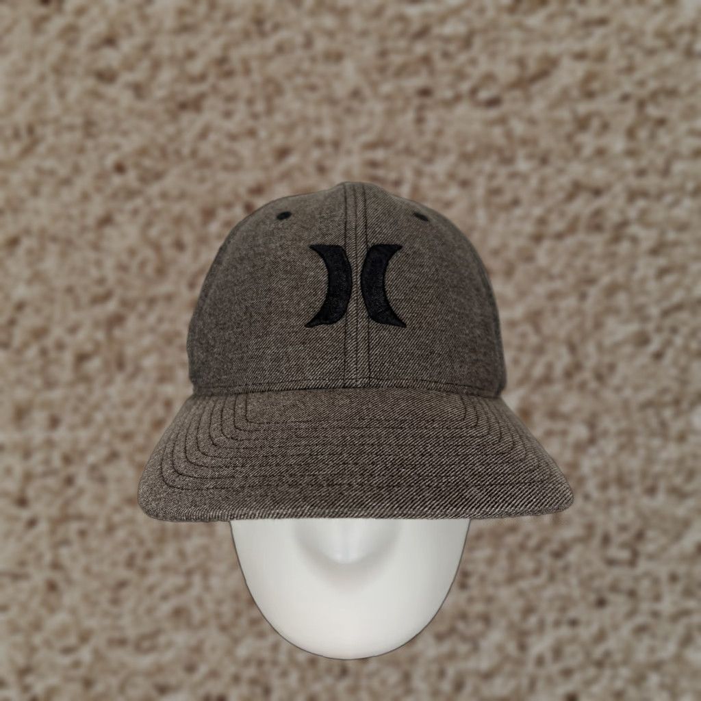 Hurley Hurley Hat Cap Fitted Adult Medium Gray Embroidered Flexfit Skate Rayon Blend Casual Baseball Cap Mens Size ONE SIZE - 1 Thumbnail