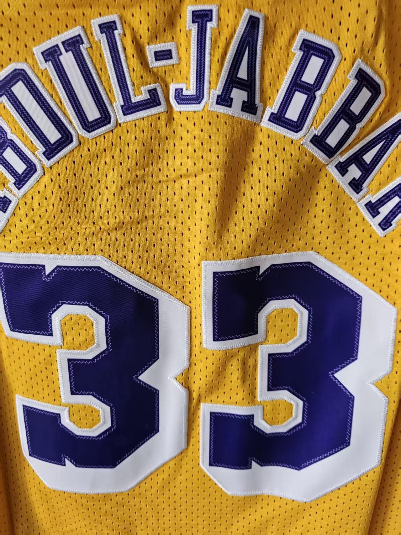 NBA Lakers 33 Abdul-Jabbar Jersey Size US S / EU 44-46 / 1 - 5 Thumbnail