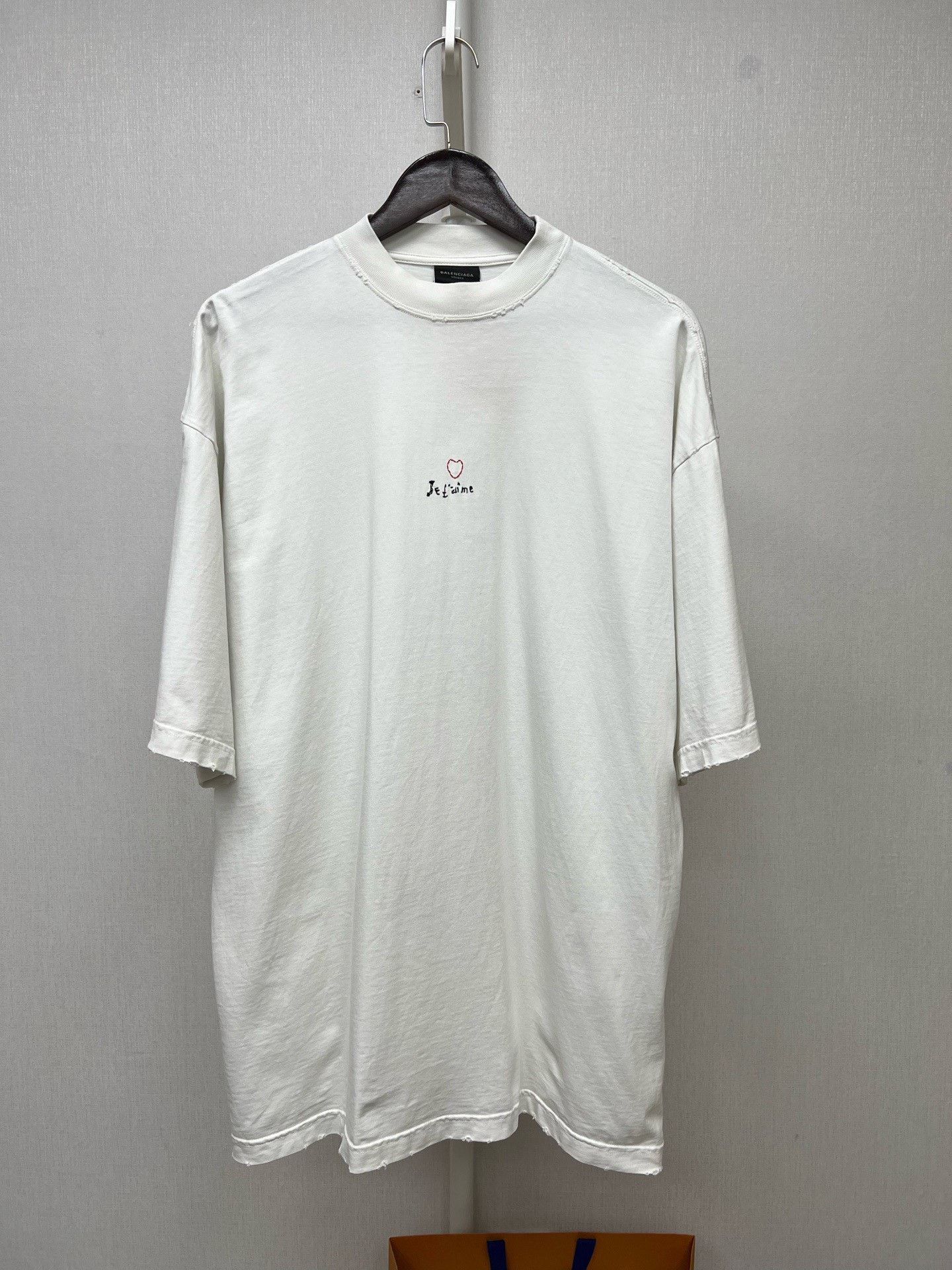 Balenciaga Balenciaga Je t'aime Embroidered T-Shirt Size XXS Size US XXS / EU 40 - 1 Thumbnail