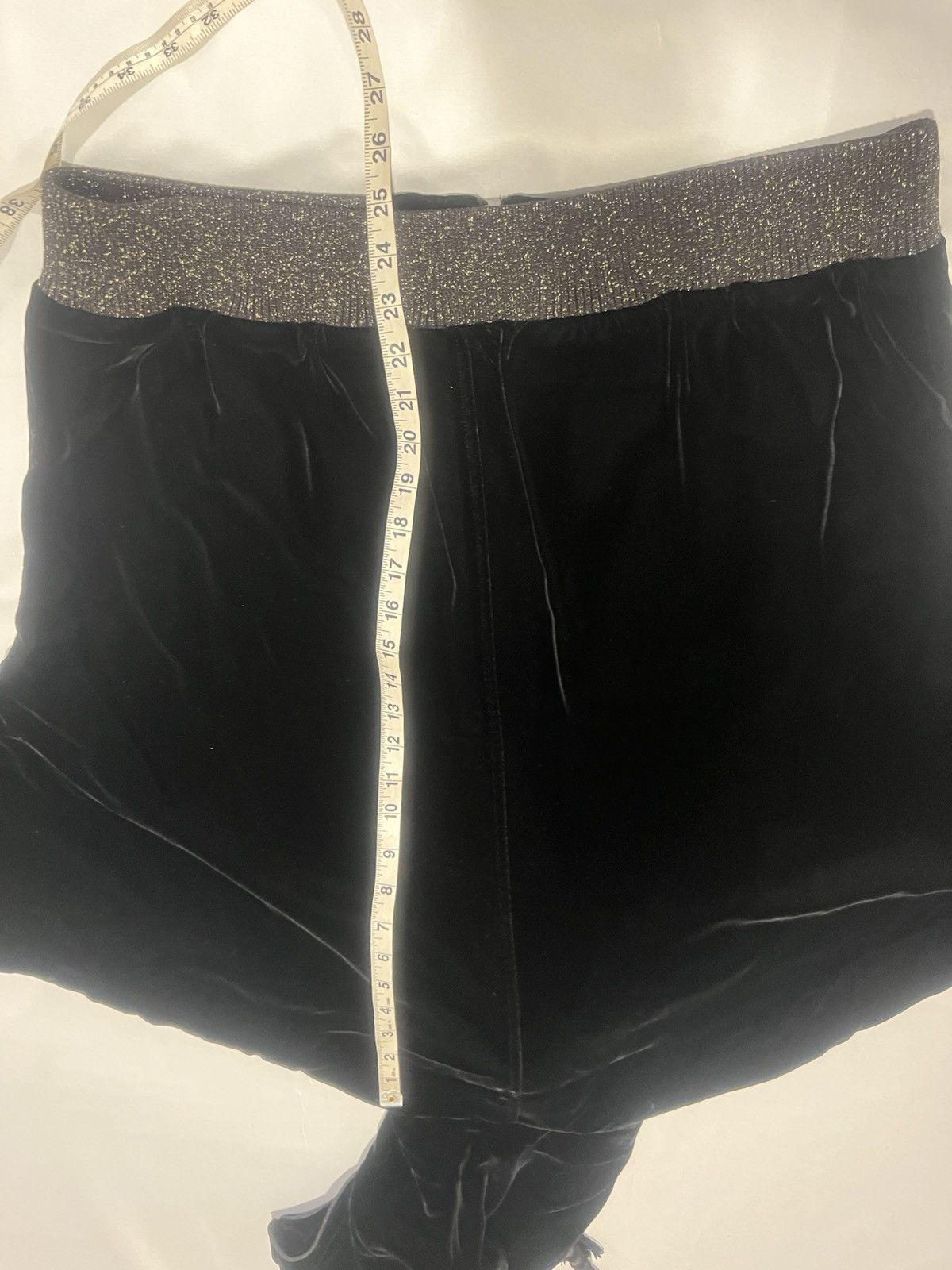 Saint Laurent Paris Saint Laurent velvet hoodie. 50/L. $3290 Size US M / EU 48-50 / 2 - 6 Thumbnail