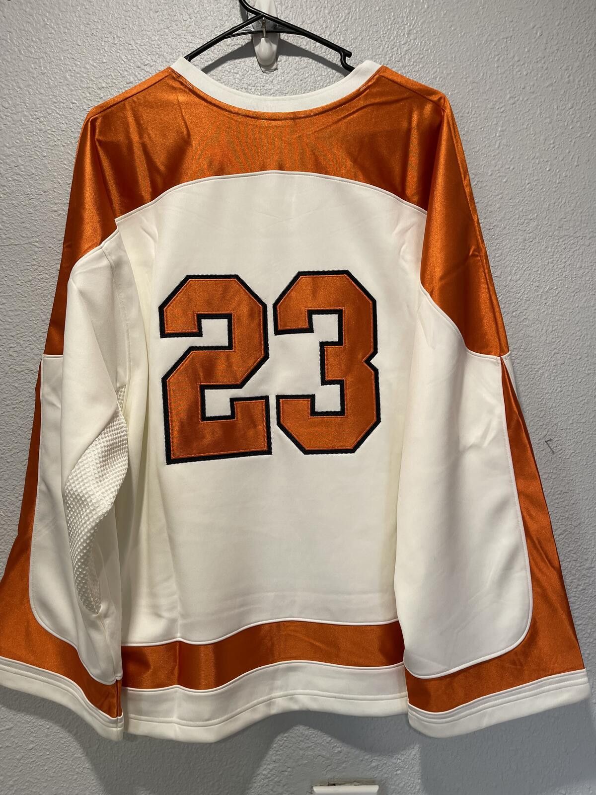 Jordan Brand Jordan Men's Hockey Jersey Size M - White and Orange Size US M / EU 48-50 / 2 - 2 Thumbnail