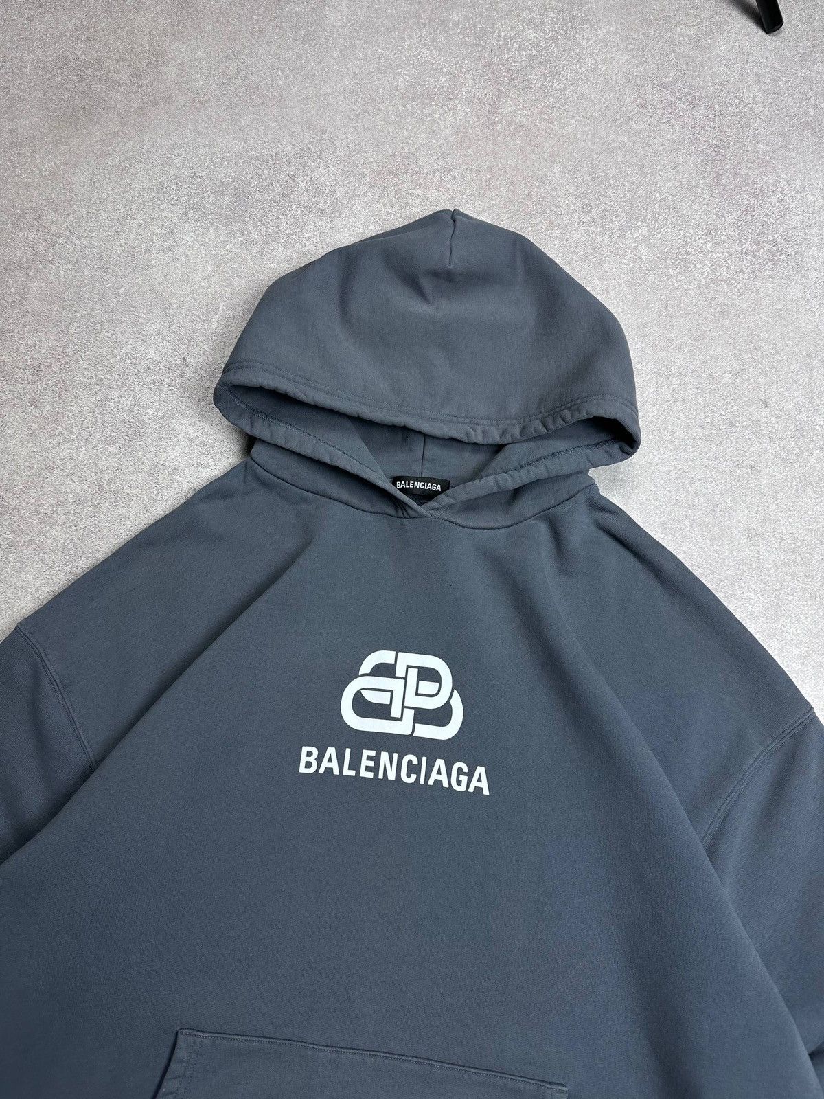 Balenciaga Balenciaga Grey Big Logo Hoodie L Size US L / EU 52-54 / 3 - 3 Thumbnail