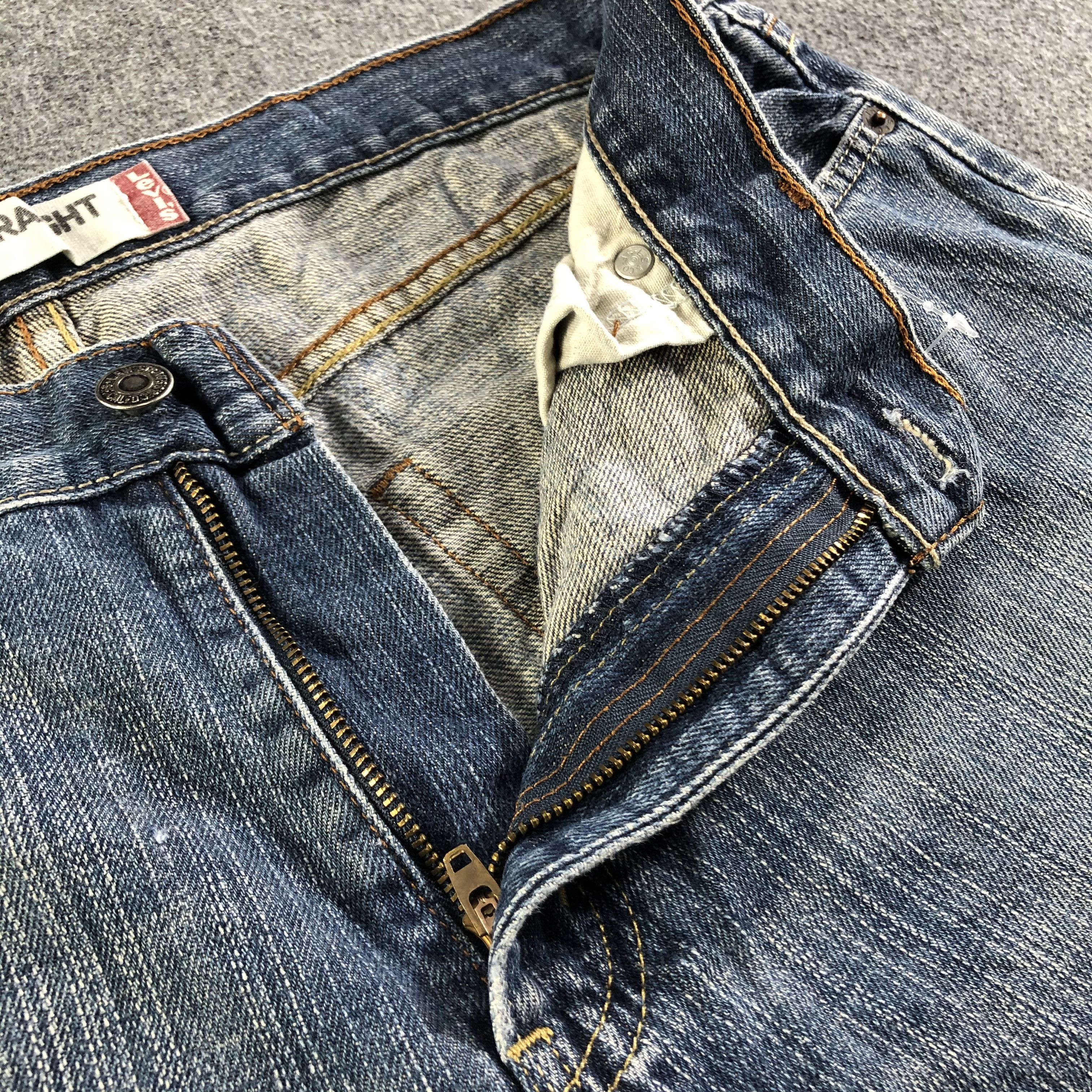 Levi's Vintage Blue Wash Levis 514 Jeans-J3151 Size US 35 - 8 Thumbnail