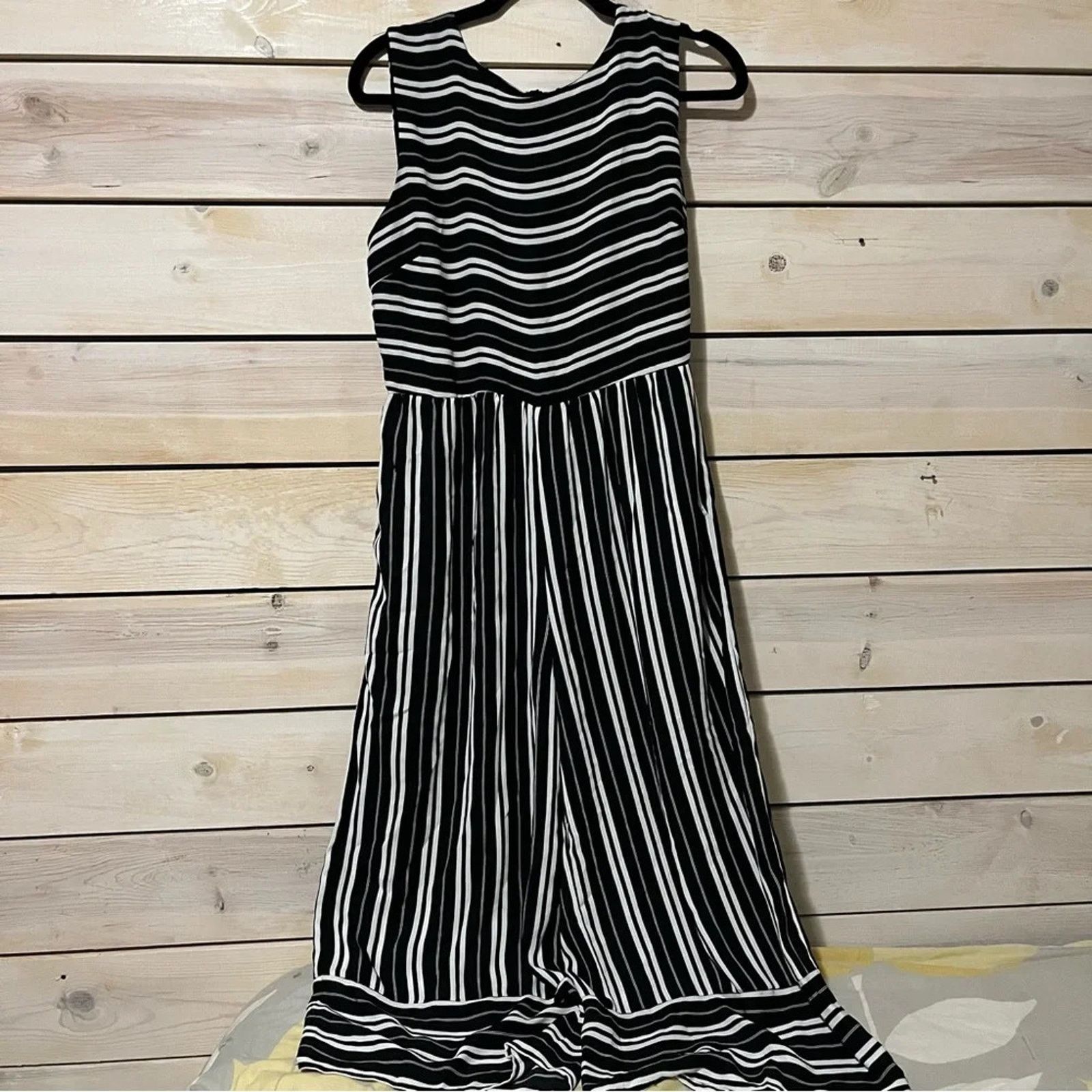 Anthropologie NEW! Everly Black White Striped Sleeveless Wide Leg Jumpsuit Size 30" / US 8 / IT 44 - 1 Thumbnail