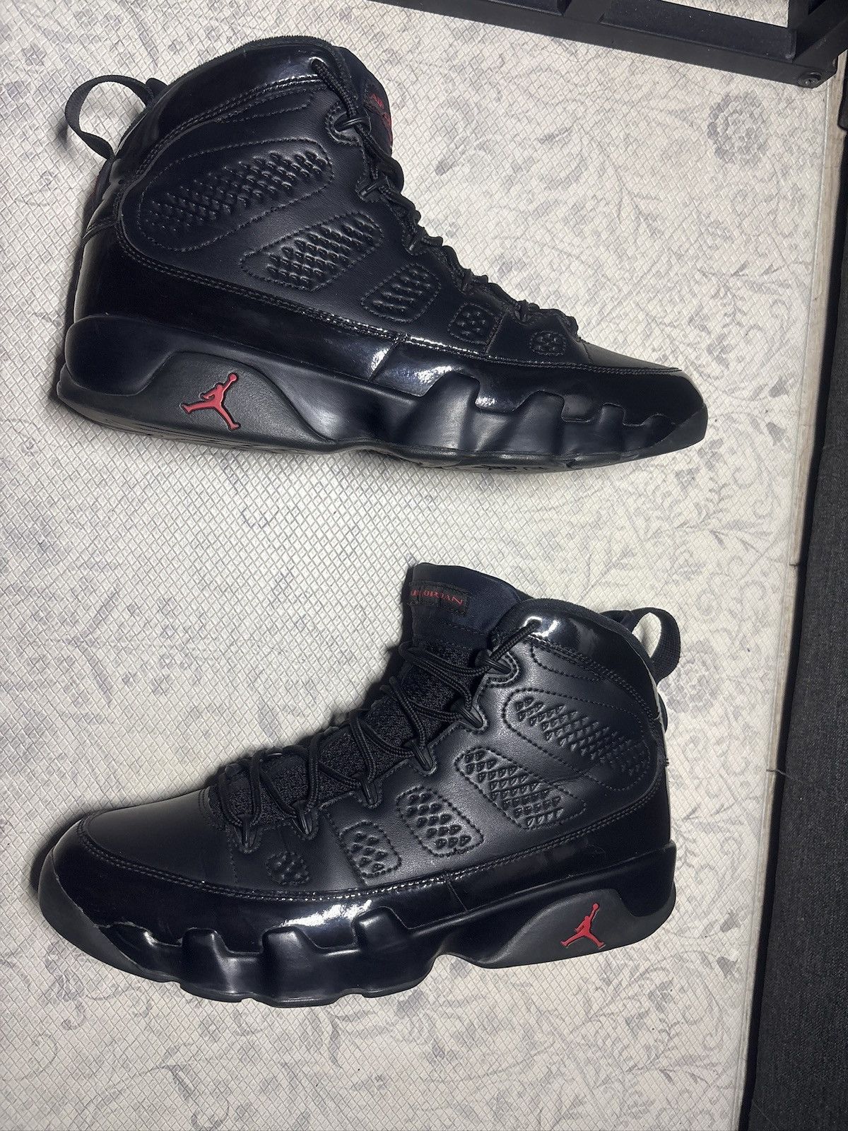 Jordan Brand Jordan 9 Bred Size US 11.5 / EU 44-45 - 2 Thumbnail