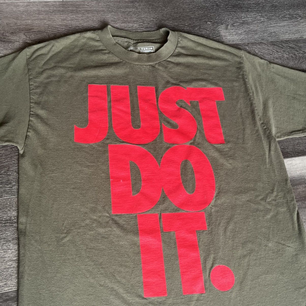 Nike Vintage 2000s Nike Just Do It Big Logo Tee Shirt Olive/Red Size US L / EU 52-54 / 3 - 2 Thumbnail
