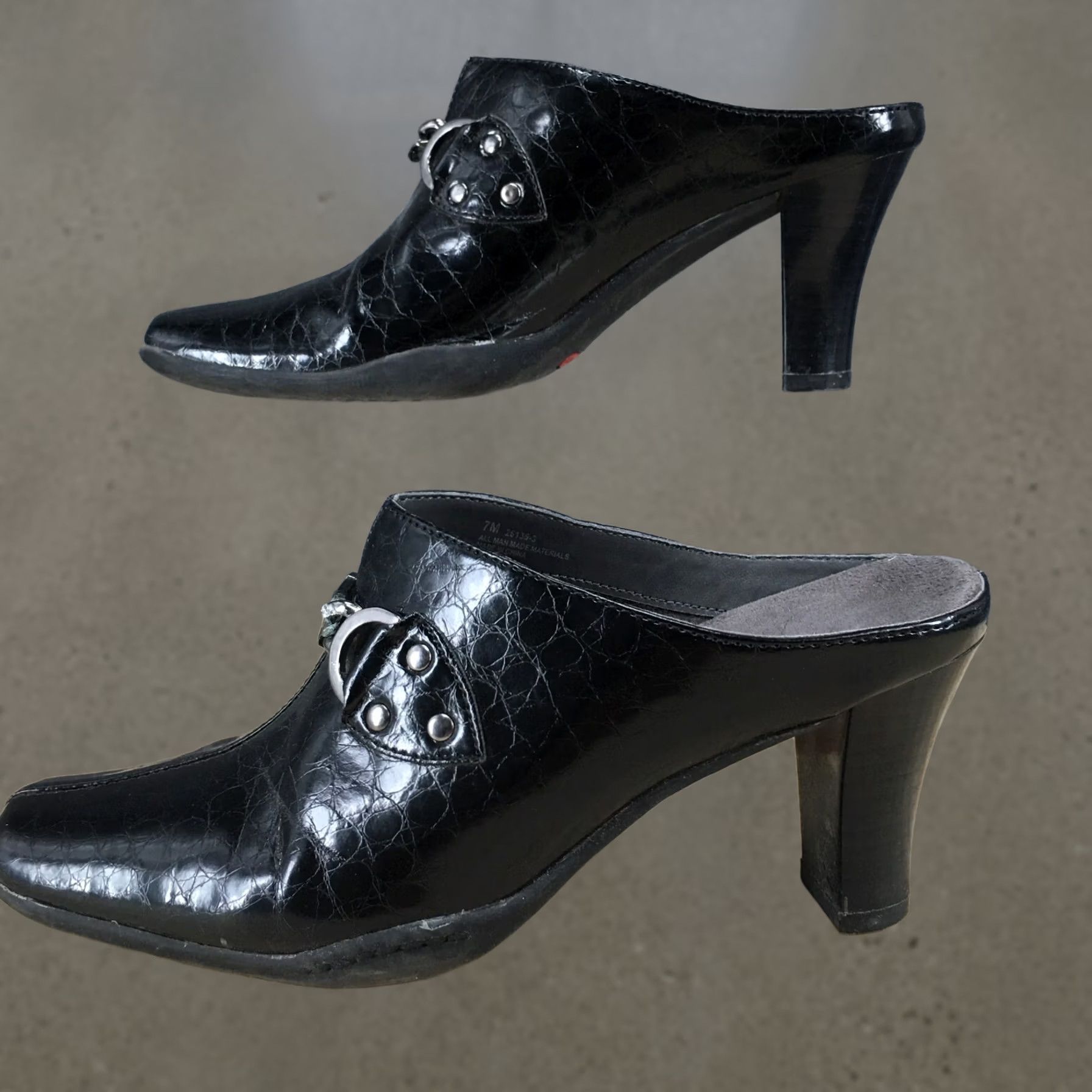 Vintage Aerosoles Mule Heels Womens 7B Black Split Square Toe Slip On Croc Embossed Size US 7 / IT 37 - 1 Thumbnail