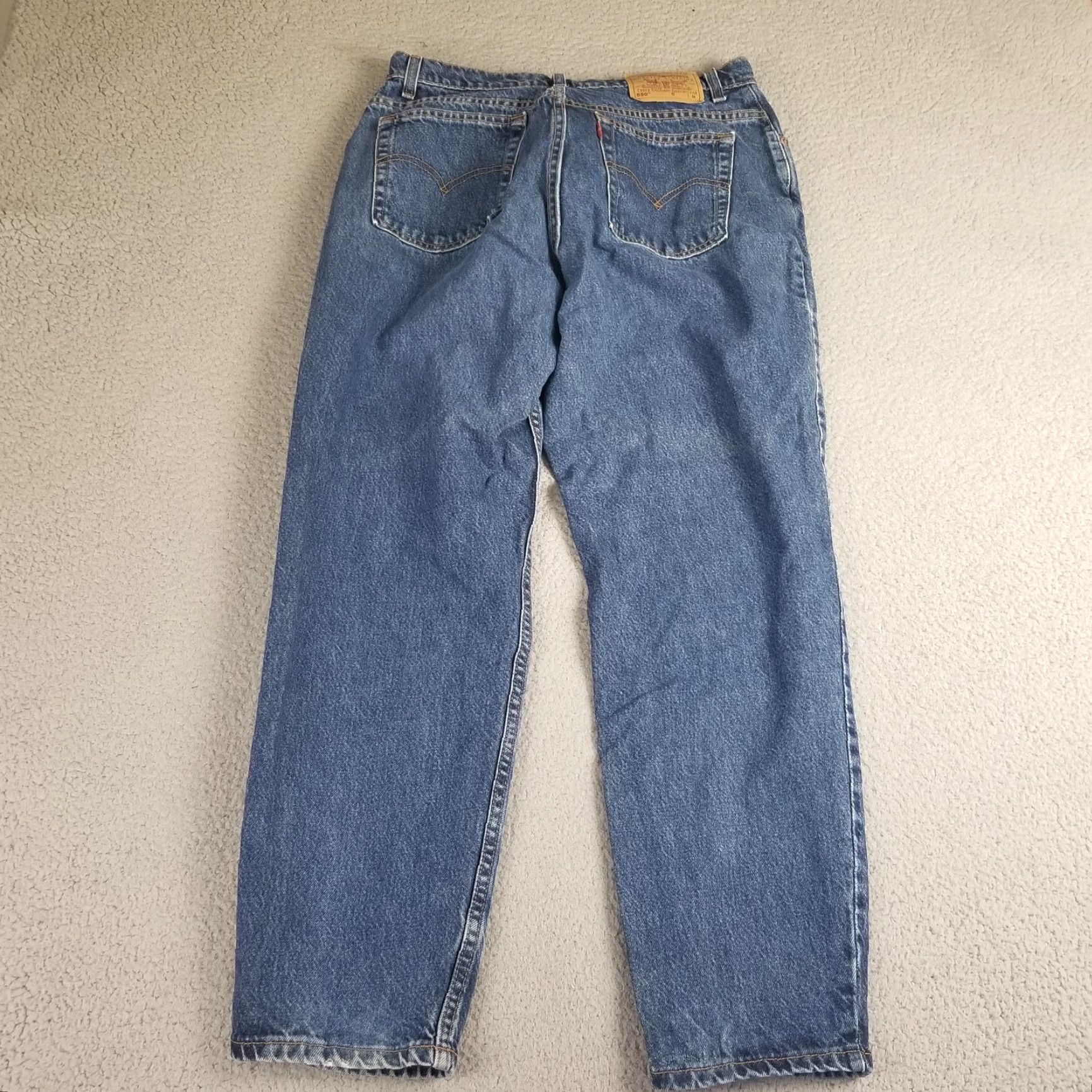 Levi's VINTAGE Levi's 550 Jeans Relaxed Fit Tapered Leg Women's 32X28 High Rise 90s Blue Denim Jeans Women/User-Defined Size 32x28 Size 24" / US 00 / IT 34 - 3 Thumbnail