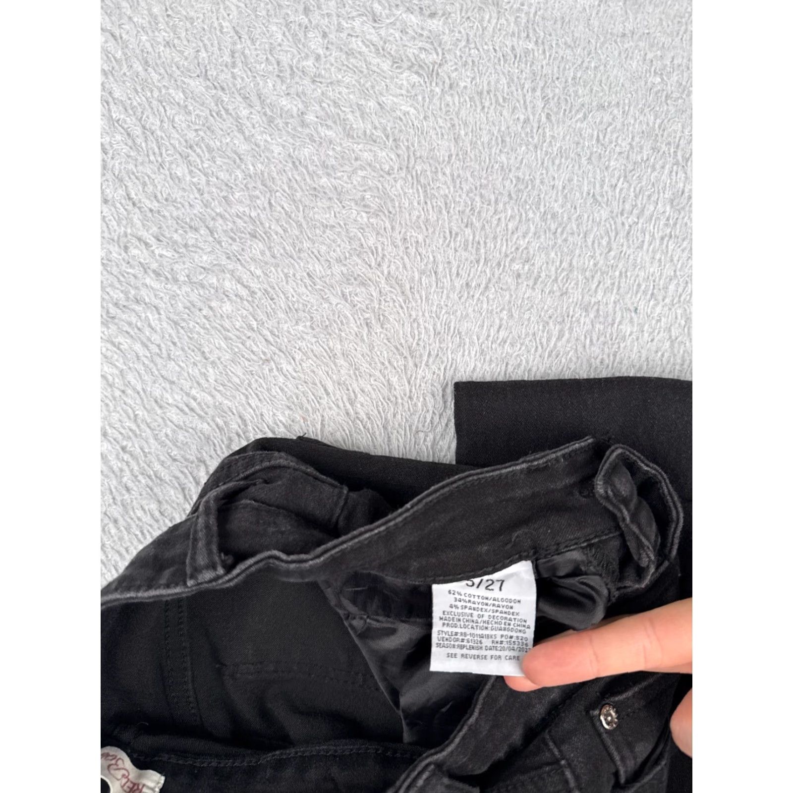 Vintage Red Bottoms Jeans Women's 5 Black Denim Flare Low Rise 25x30 Cotton Blend 5-Pocket Zipper Button Vintage? No Size 27" / US 4 / IT 40 - 7 Thumbnail
