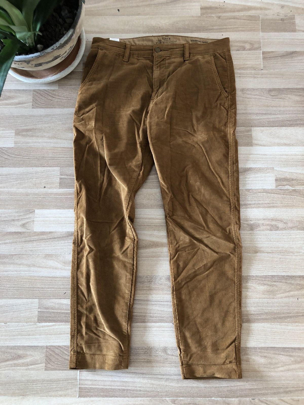 Levi's Levi’s Chino Corduroy W33 x L30 Slim Light Brown Pants Size US 33 - 4 Thumbnail