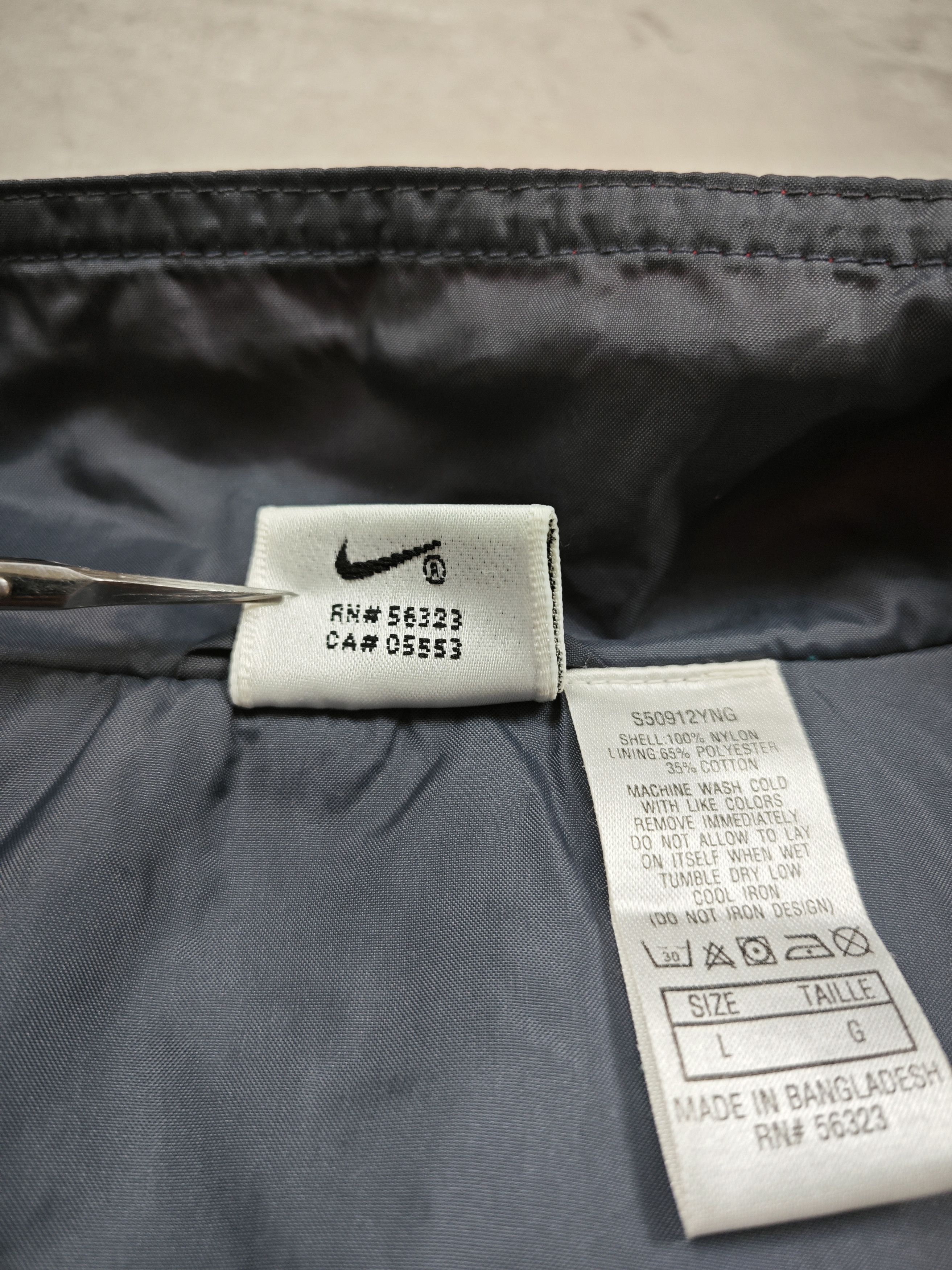 Nike nike vintage jacket Size US L / EU 52-54 / 3 - 6 Thumbnail