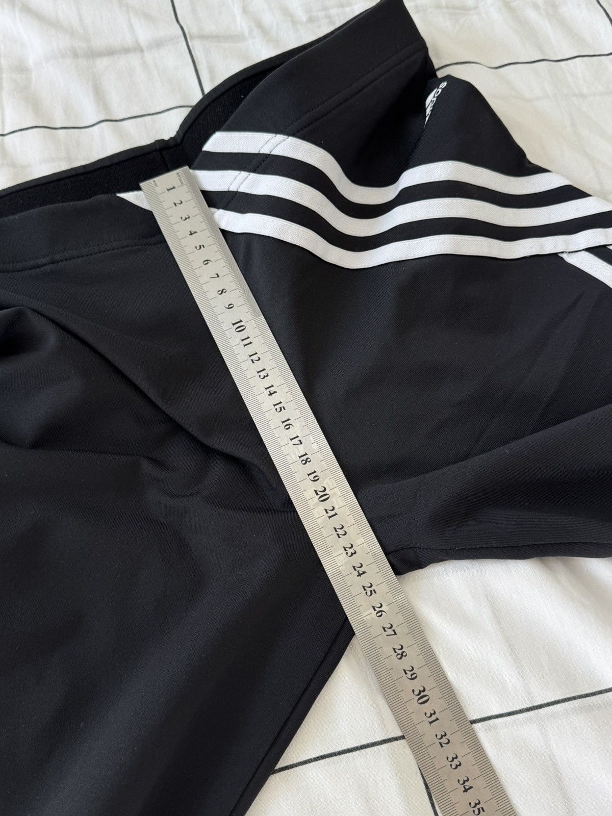 Adidas Very Rare Adidas 3 Stripe Sexy Yoga Low Waisted Flared Size 28" / US 6 / IT 42 - 25 Thumbnail