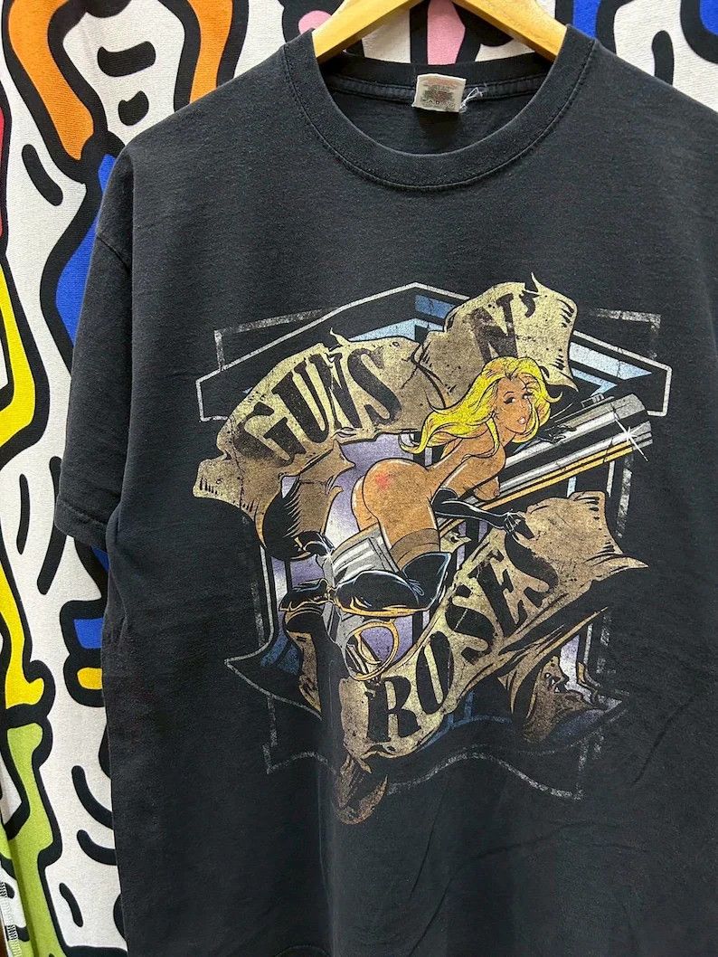 Vintage Vintage 2000s Guns n Roses tshirt size L Size US L / EU 52-54 / 3 - 1 Thumbnail