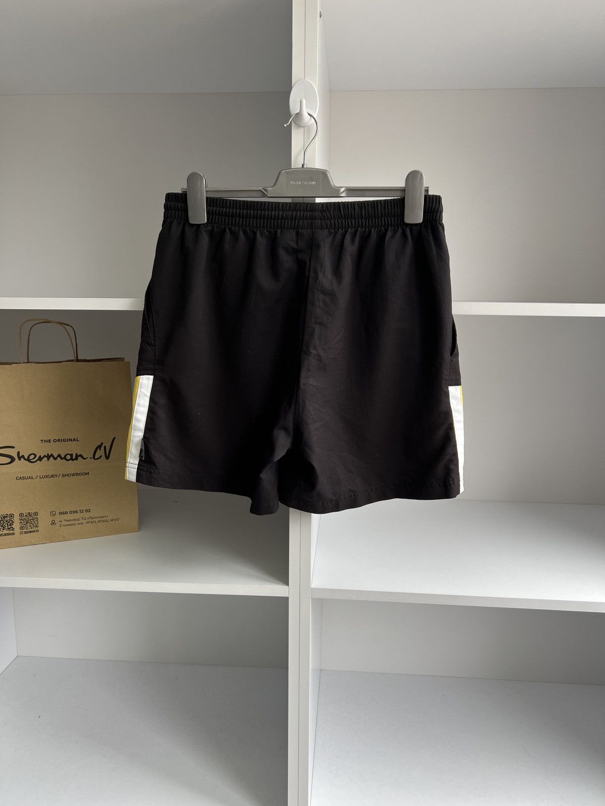Adidas × Vintage Vintage Adidas Shorts 90s style Size US 32 / EU 48 - 11 Thumbnail