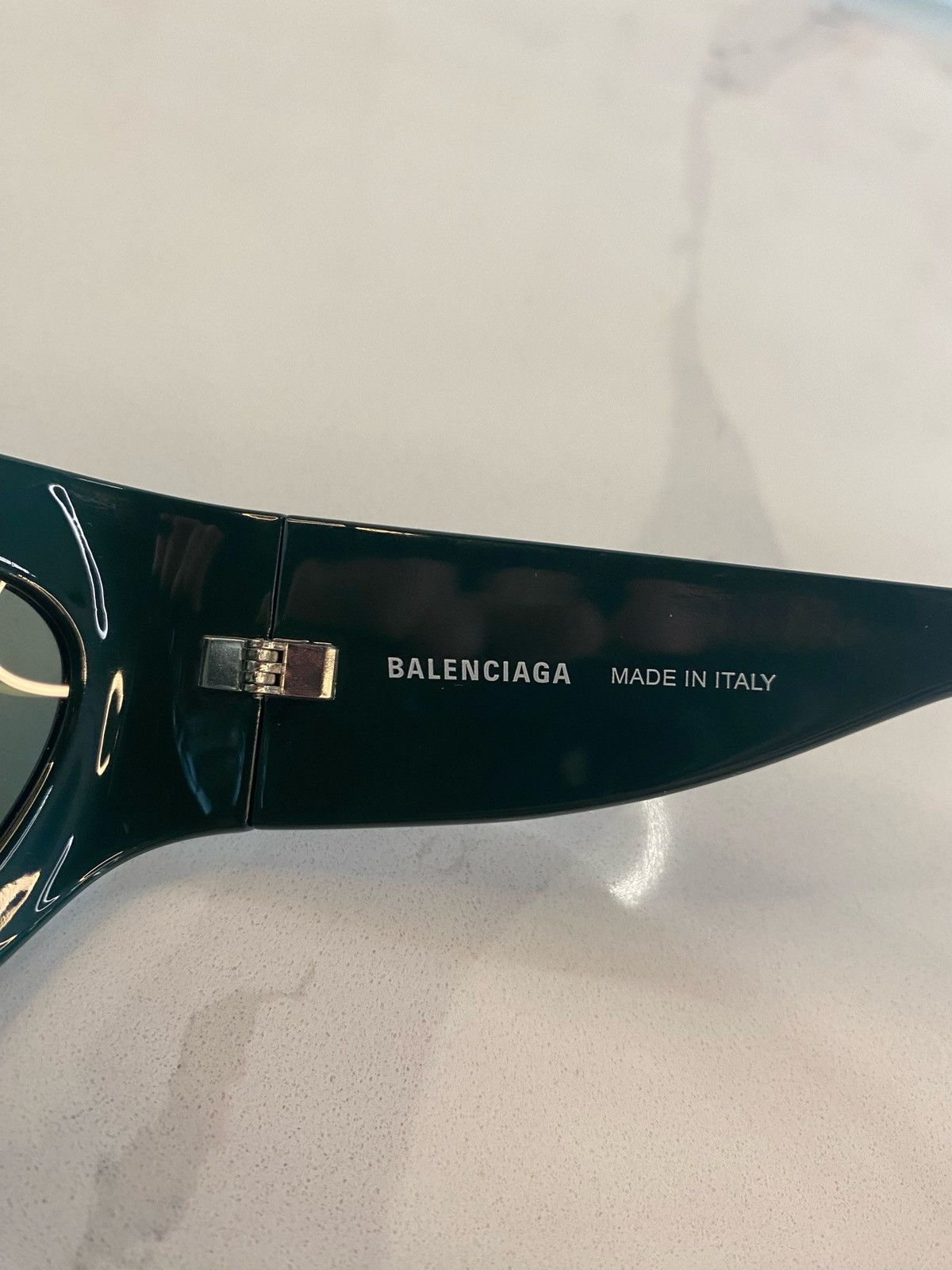 Balenciaga BALENCIAGA Wrap Sunglasses Shiny Solid Green Size ONE SIZE - 3 Thumbnail