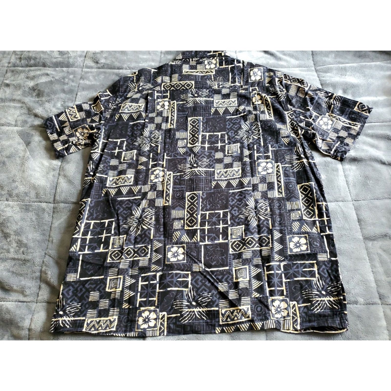 ALOHAS VINTAGE Weekender Casual Aloha Hawaiian Shirt XL Men Button-Up Short Sleeve Black 55% Cotton 45% Rayon Limited Edition Size US XL / EU 56 / 4 - 3 Thumbnail