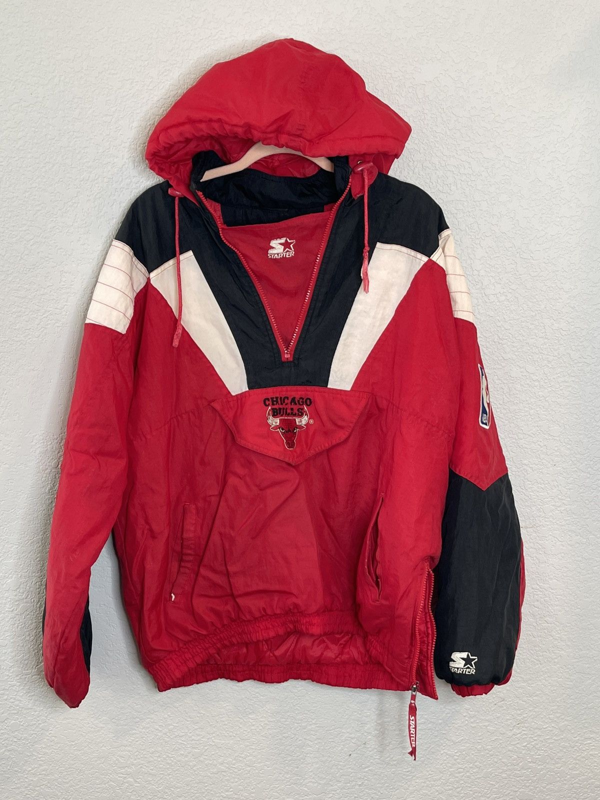 Starter Chicago Bulls Starter Jacket Sz XL with Defects *READ Size US XL / EU 56 / 4 - 2 Thumbnail