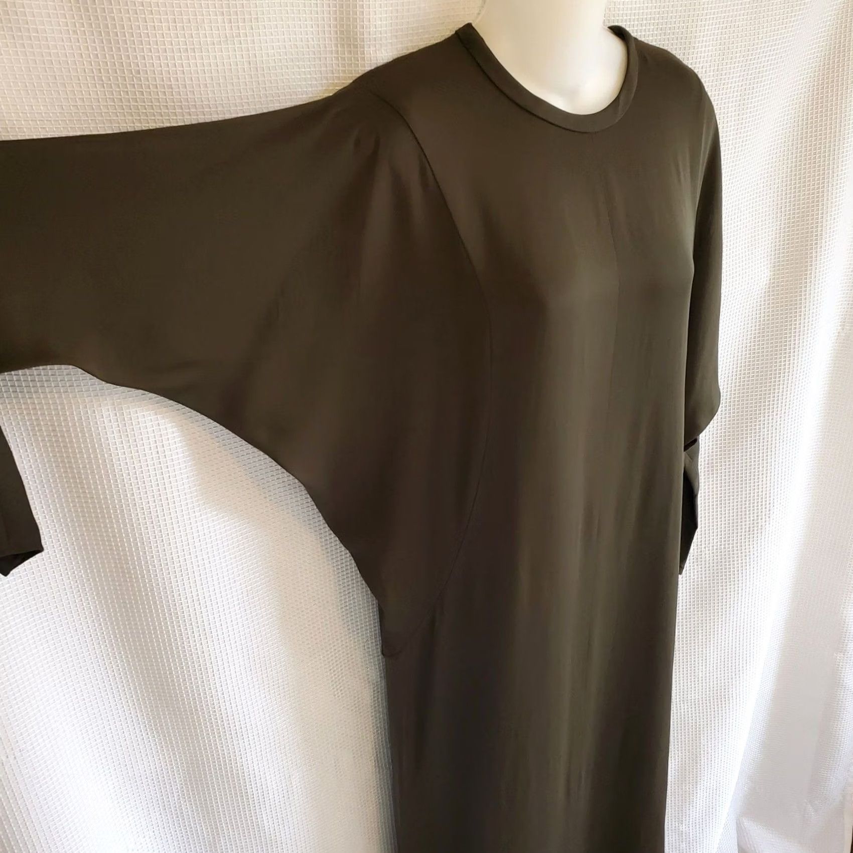 Zara Zara Dress Womens XS Green Woman Khai Long Sleeve Round Neck batwing Maxi Size Size XS / US 0-2 / IT 36-38 - 2 Thumbnail