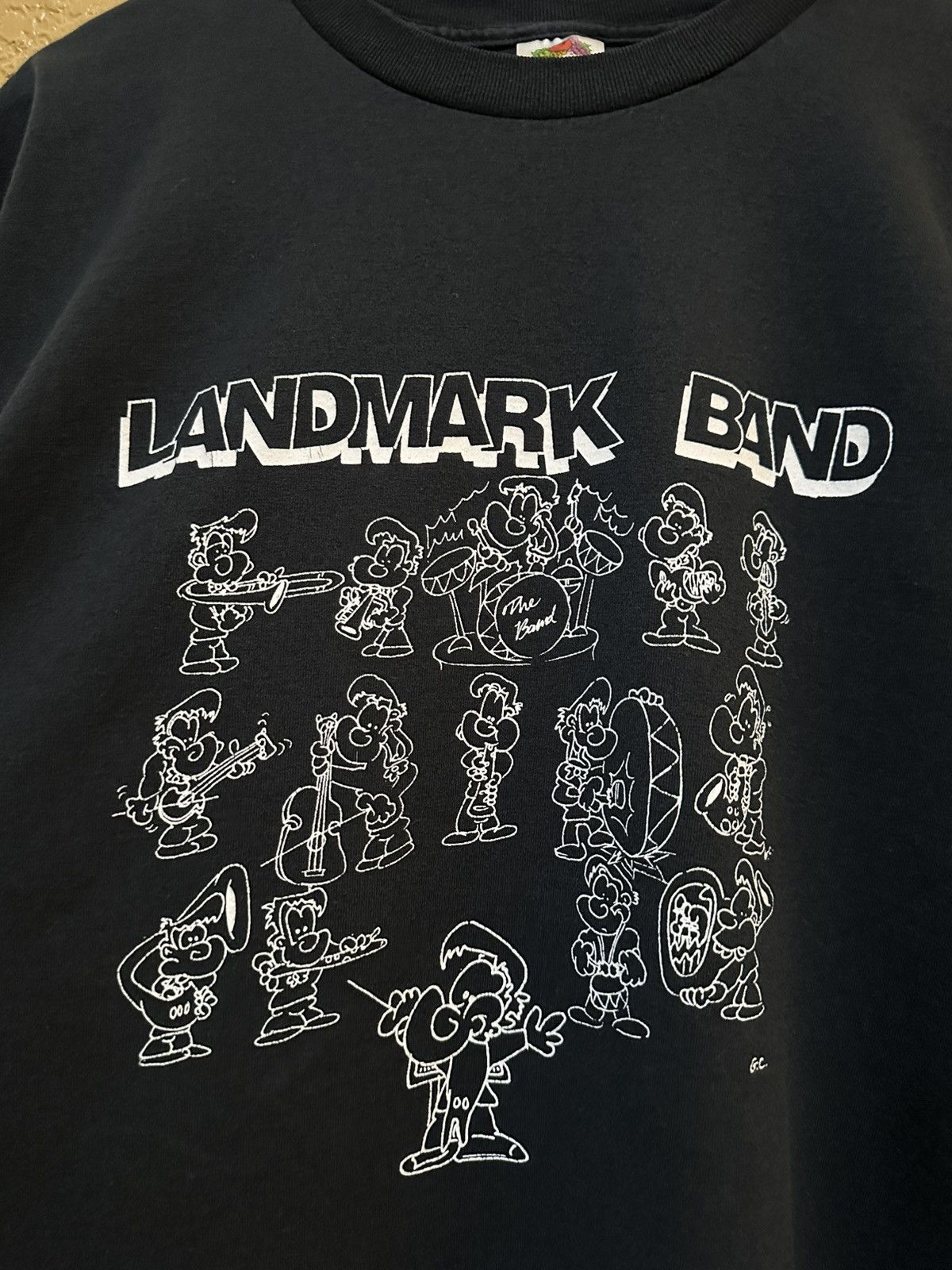 4GSELLER 📌 vintage Landmark Band t shirt xxl Size US XXL / EU 58 / 5 - 2 Thumbnail