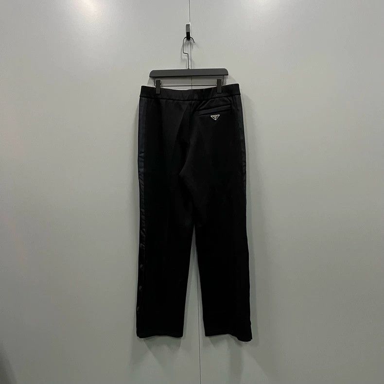 Prada Prada Size XL Black triangle logo drawstring trousers 2502 Size US 40 / EU 56 - 2 Thumbnail