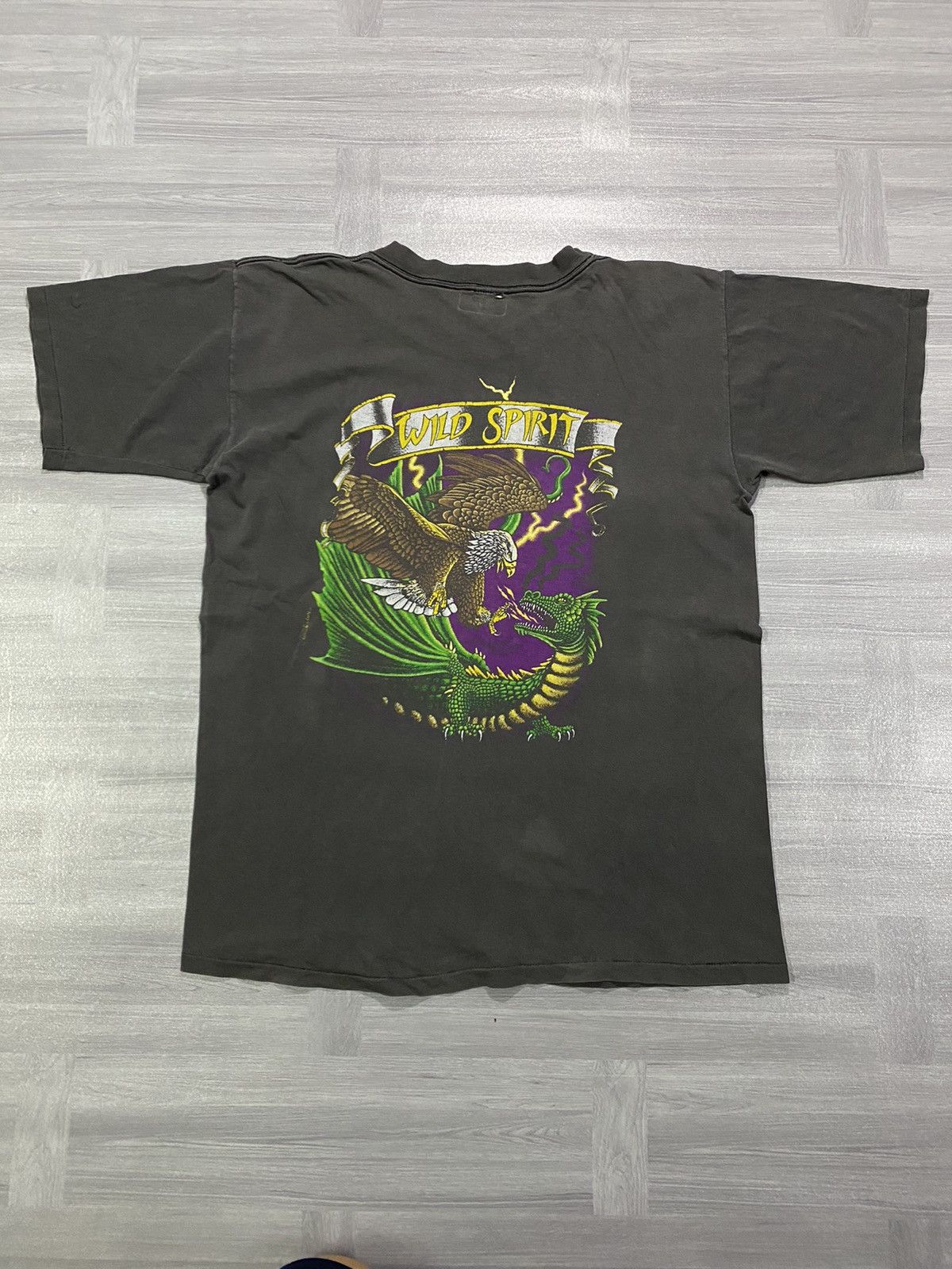 Vintage Vintage Wild Spirit Eagle Dragon Minnesota Graphic T Shirt Size US L / EU 52-54 / 3 - 1 Thumbnail