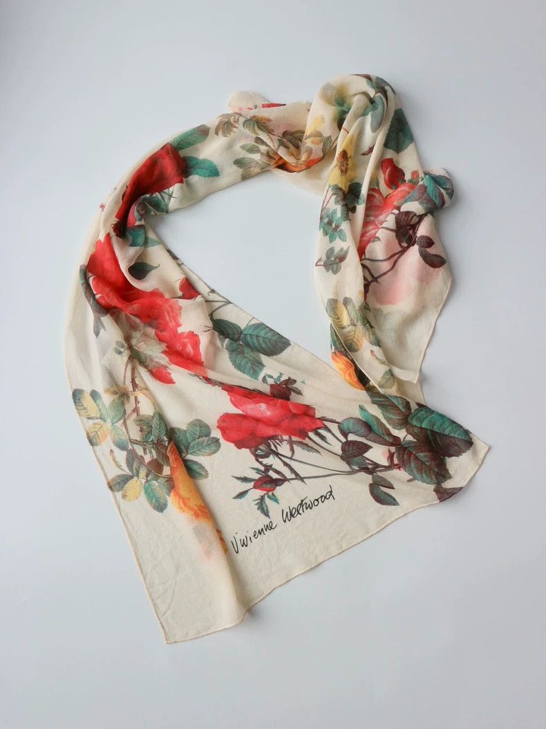 Vivienne Westwood Vivienne Westwood Medieval runway rose scarf Size ONE SIZE - 3 Thumbnail