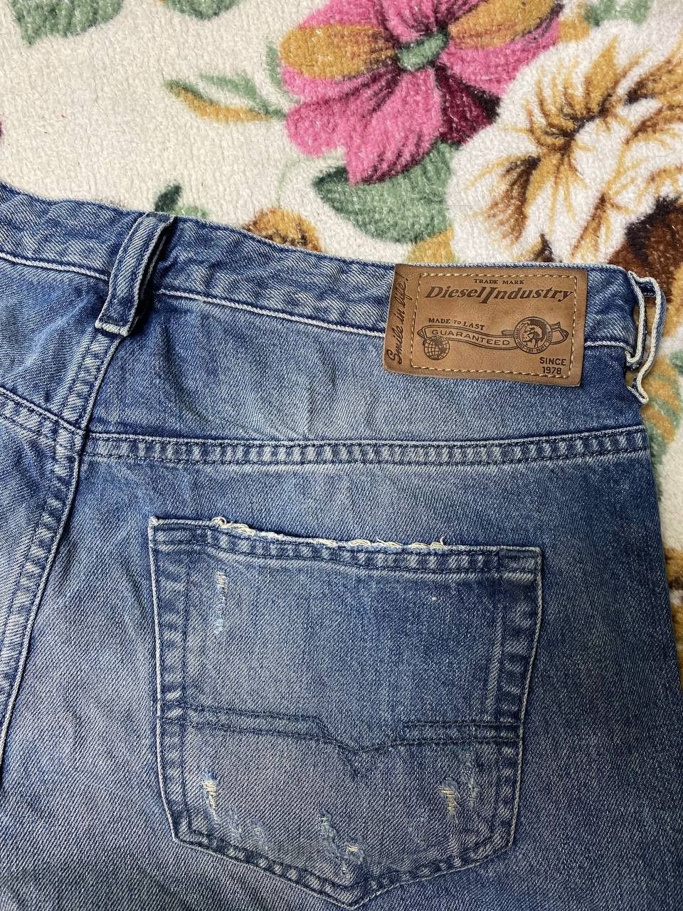 Diesel Diesel Industry Denim Shorts Mens Embroidered Logo Baggy Size US 29 - 16 Thumbnail