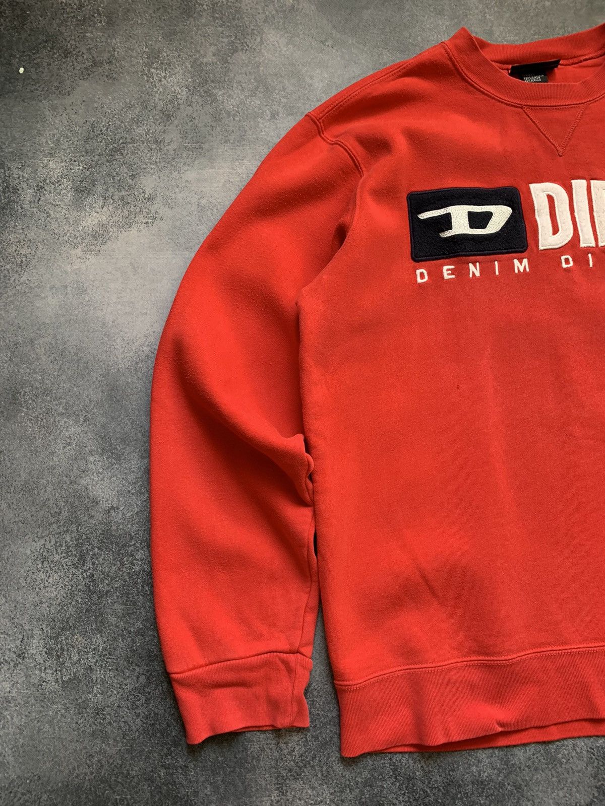 Diesel × Japanese Brand × Vintage Vintage Diesel Big Center Logo Sweatshirt y2k Size US M / EU 48-50 / 2 - 3 Thumbnail