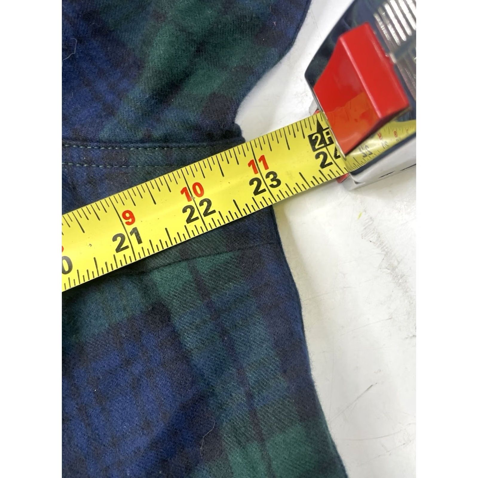 Vintage LL Bean Flannel Shirt WomenS XL Black Watch Tartan Plaid Slightly Fit Size XL / US 12-14 / IT 48-50 - 6 Thumbnail
