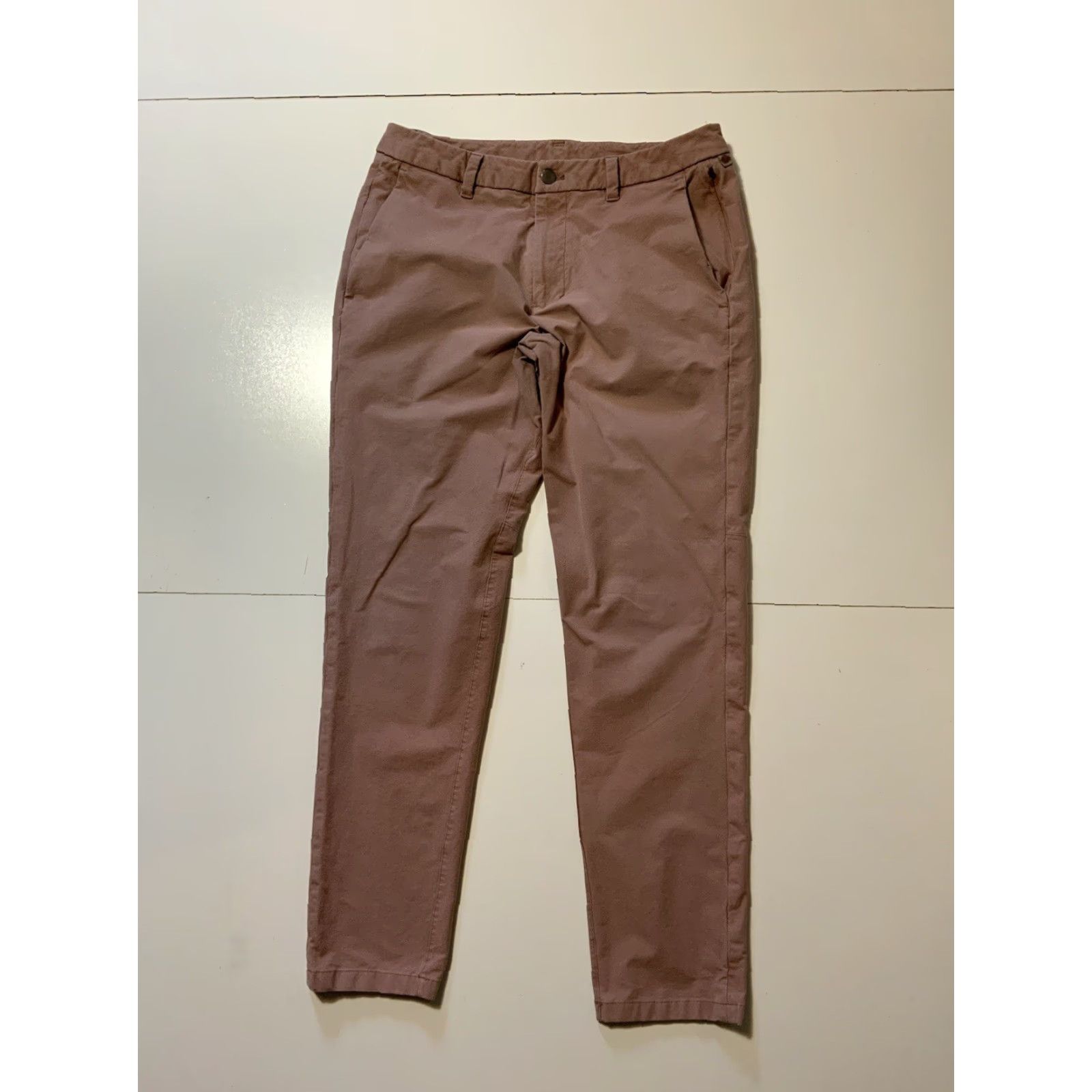 Lululemon 28 Lululemon Commission Mauve Earth Clay Dye Slim Fit Tapered Pants Sz. 32 Size US 32 / EU 48 - 4 Thumbnail