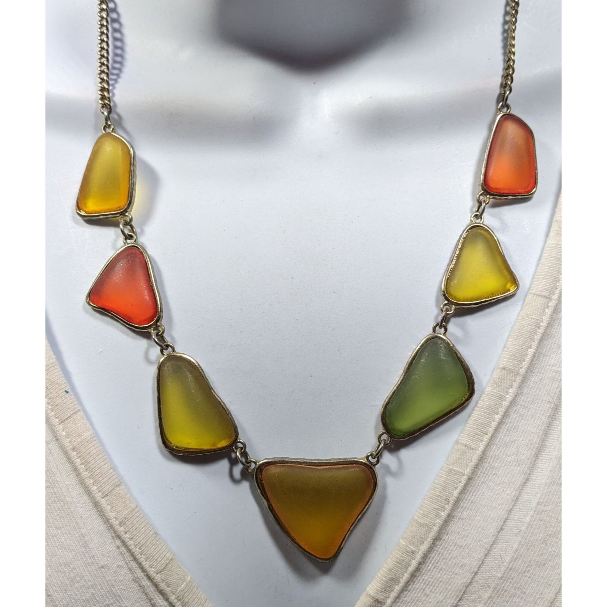 Other Vintage Retro Frosted Glass Gemmed Necklace Size ONE SIZE - 4 Thumbnail