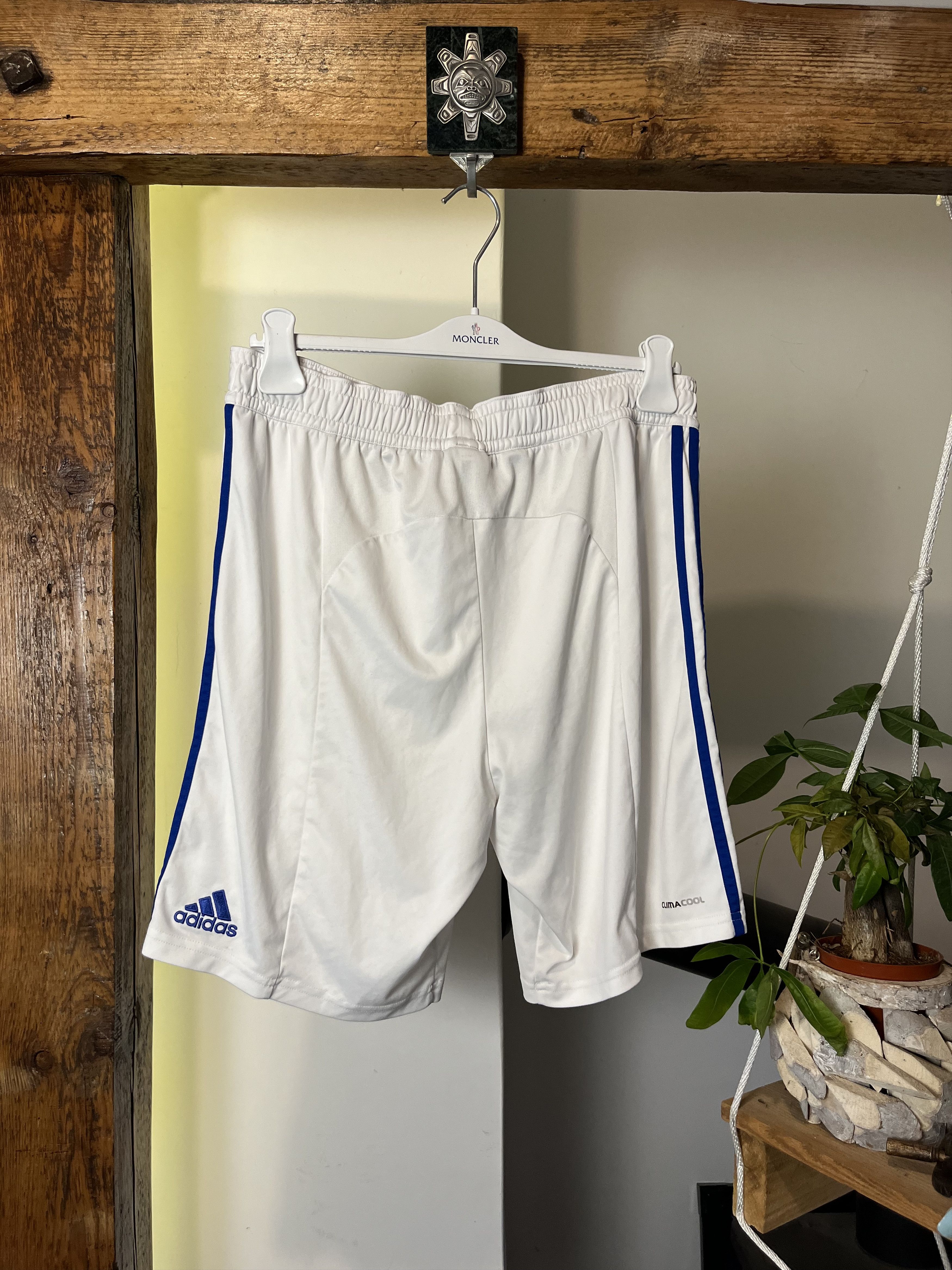 Adidas Adidas Real Madrid 2009/2010 Cristiano Ronaldo Debut Season Size US 32 / EU 48 - 3 Thumbnail