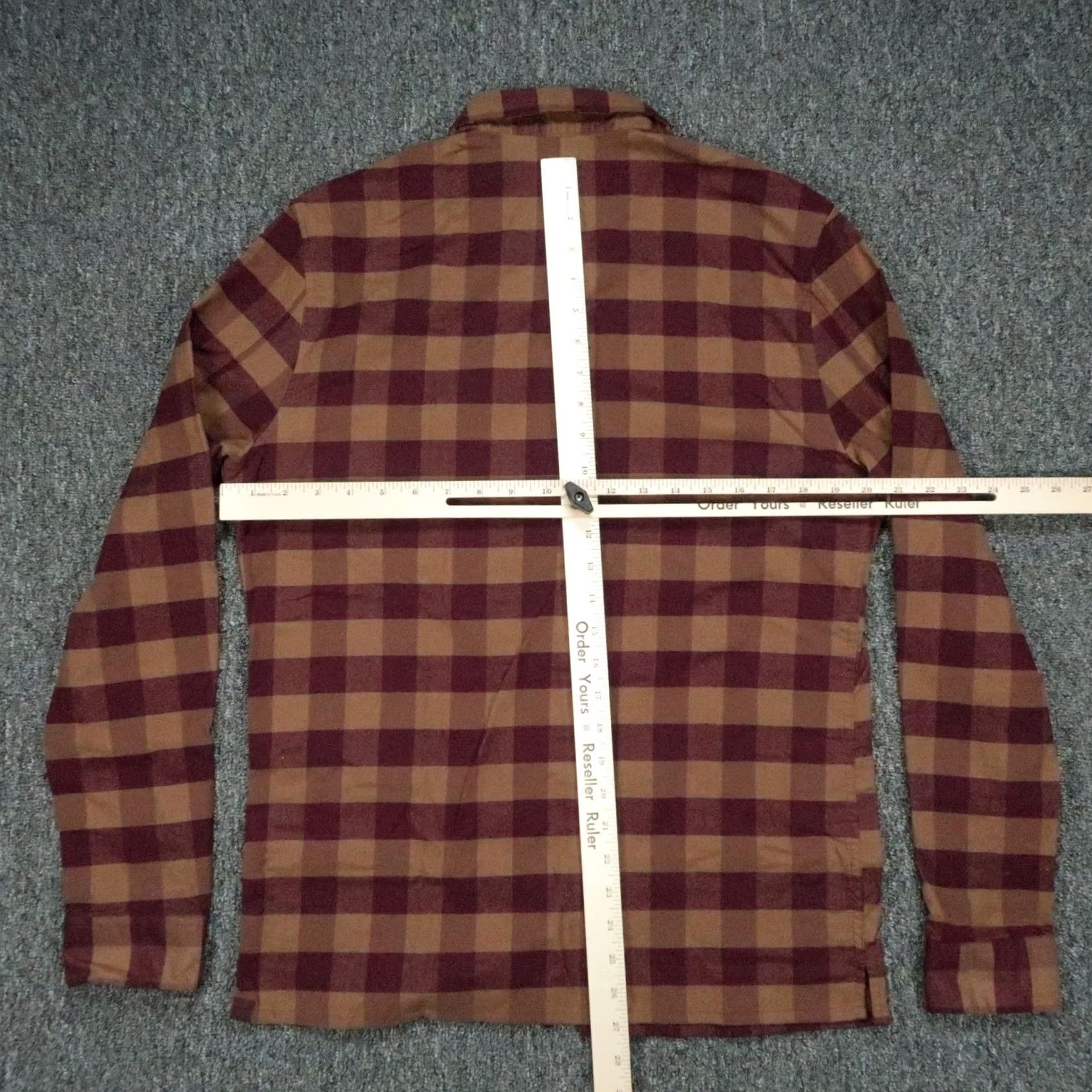 Lululemon VINTAGE? no — Lululemon Shirt Mens Medium Red Buffalo Plaid Flannel Long Sleeve Button-Up Pockets Size US M / EU 48-50 / 2 - 4 Thumbnail