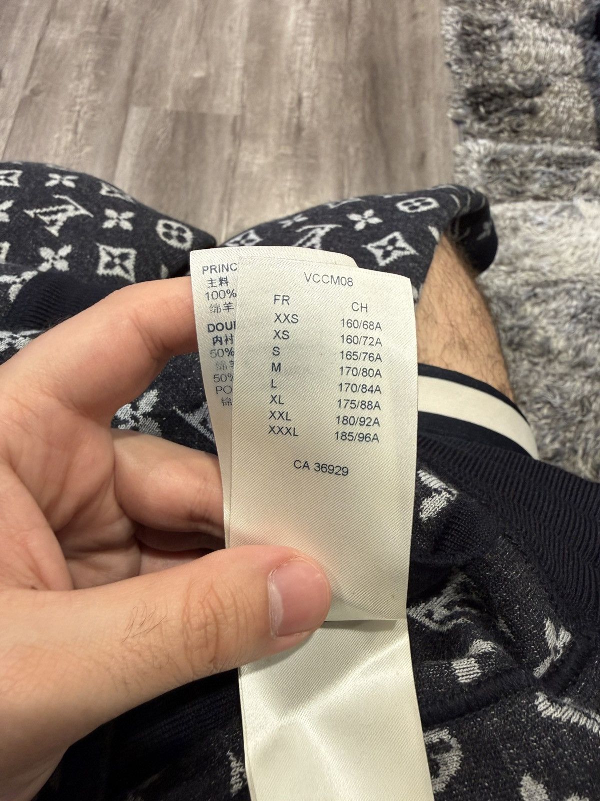 Louis Vuitton Louis Vuitton Wool Monogram Reversible Sweatpants Size US 34 / EU 50 - 9 Thumbnail