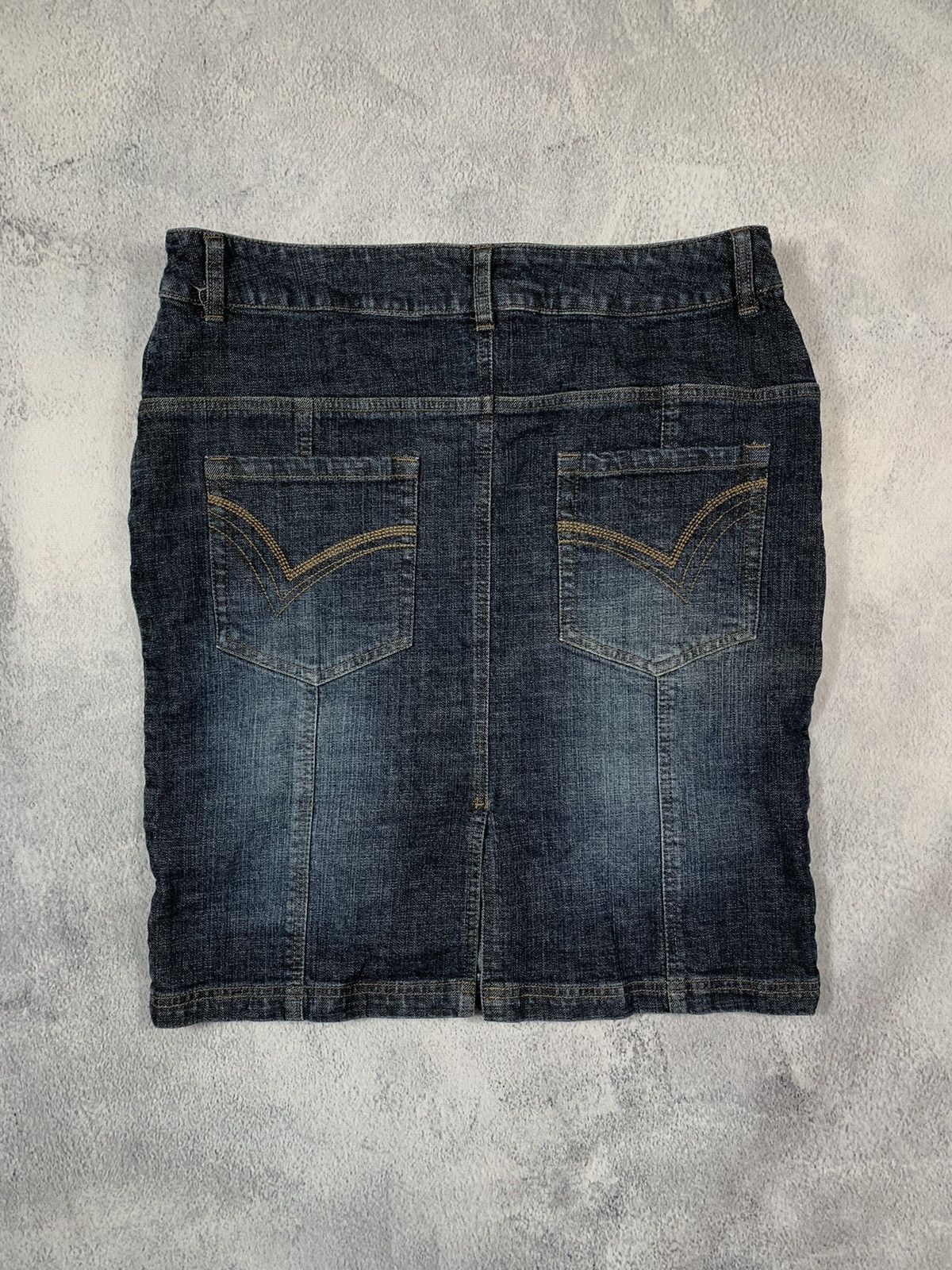Japanese Brand × Vintage Vintage Y2K Japanese faded denim midi skirt streetwear style Size 32" / US 10 / IT 46 - 5 Thumbnail