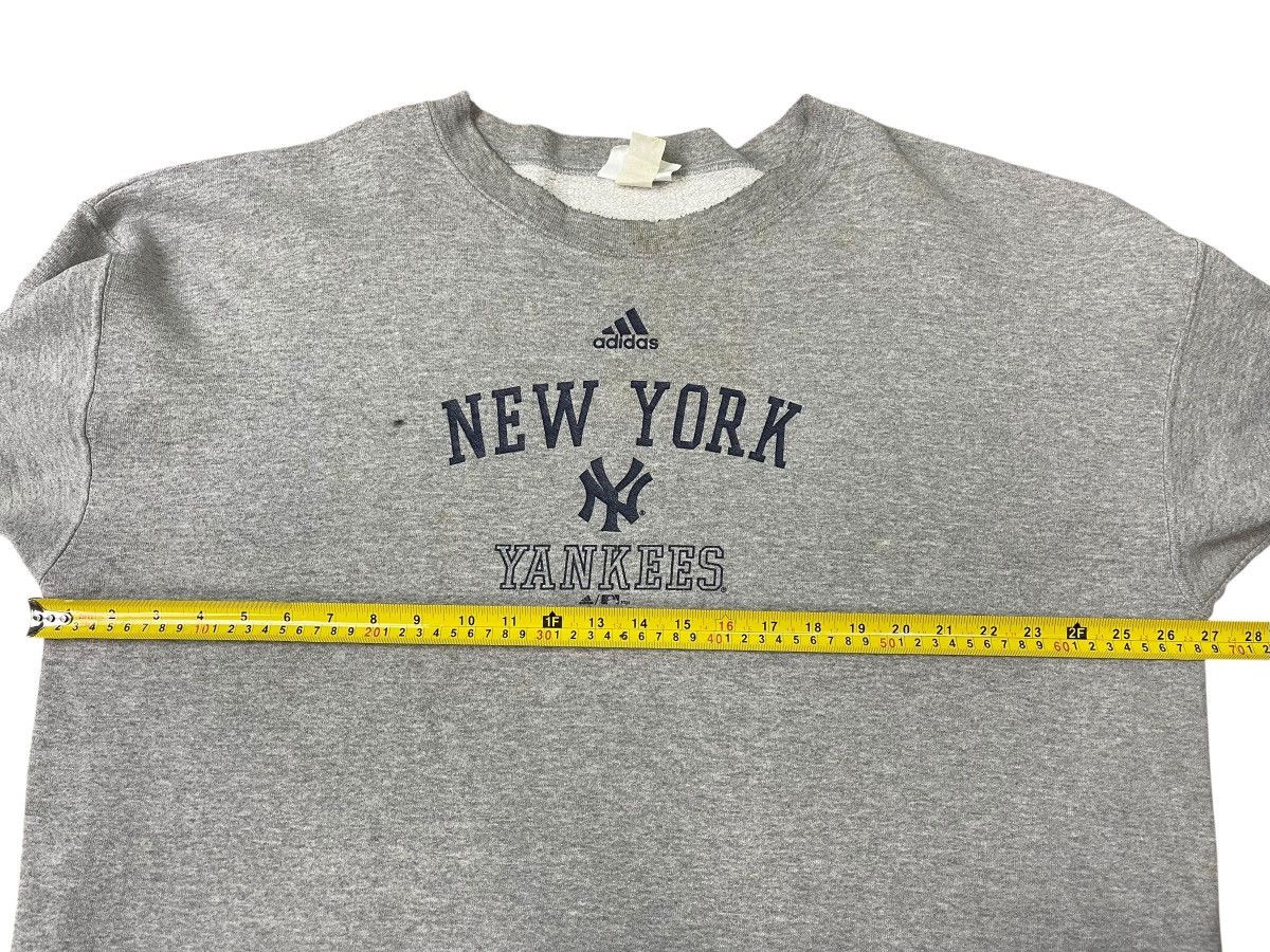 Adidas Vintage Adidas New York Yankees Streetwear Size US XL / EU 56 / 4 - 3 Thumbnail