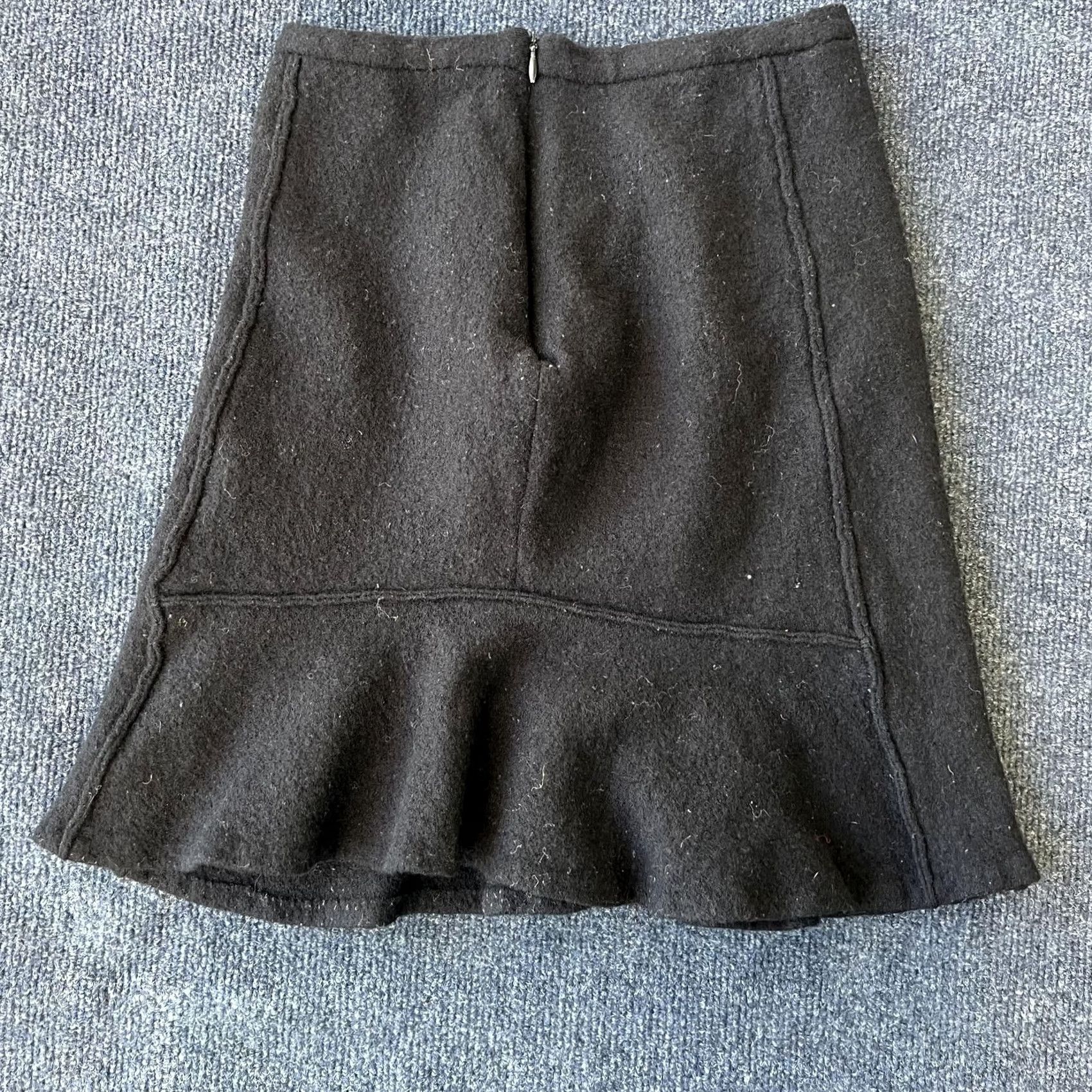 Anthropologie MOTH Skirt Womens Small Black Boiled Wool Flounce Ruffle Hem Anthropologie Size 28" / US 6 / IT 42 - 5 Thumbnail