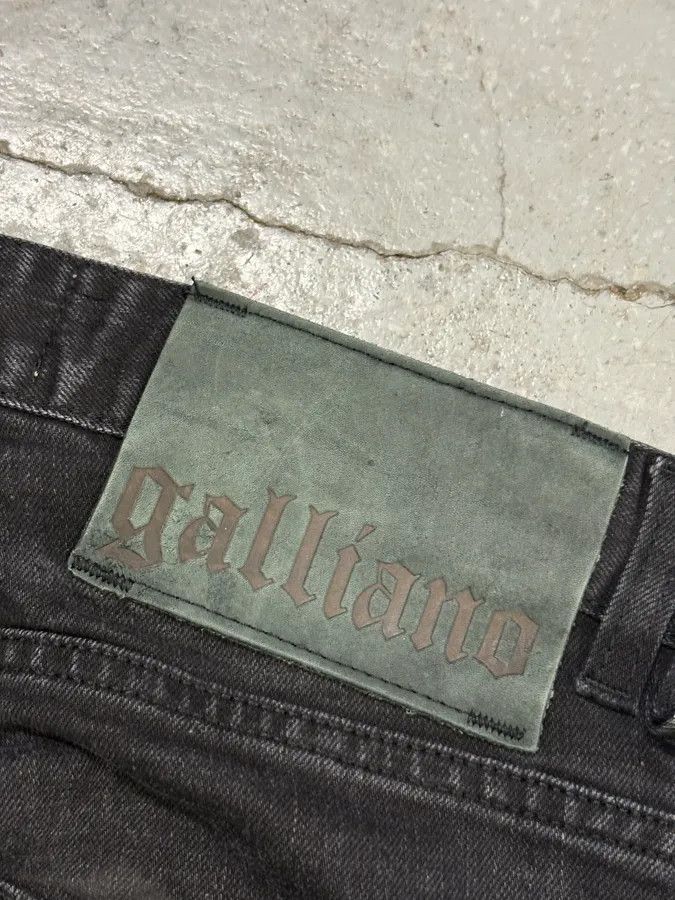 John Galliano SS2014 John Galliano Black Magazine Denim Washed Jeans Size US 31 - 9 Thumbnail