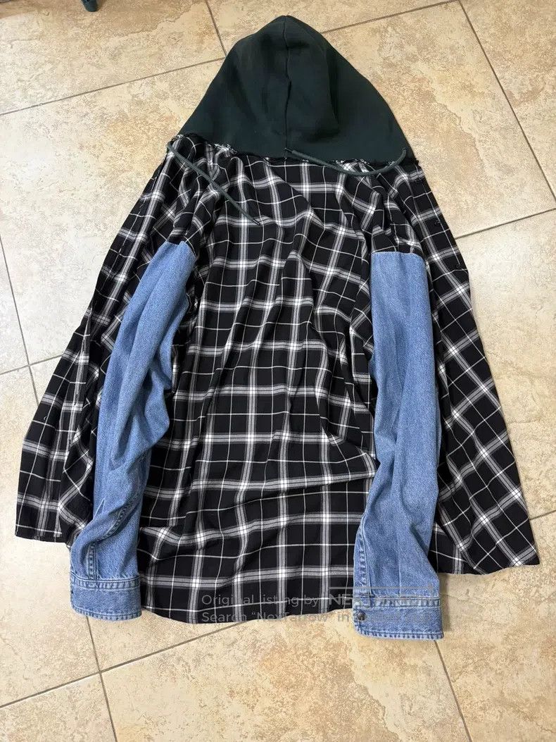 Balenciaga Balenciaga size 39 Distressed denim shirt Size US XS / EU 42 / 0 - 2 Thumbnail