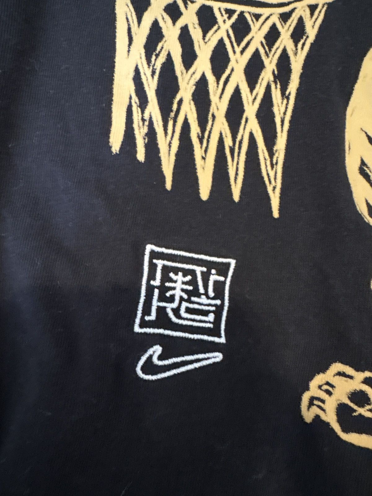 Nike Nike “Dunkin’ Master” Long Sleeve Tee Size US L / EU 52-54 / 3 - 2 Thumbnail