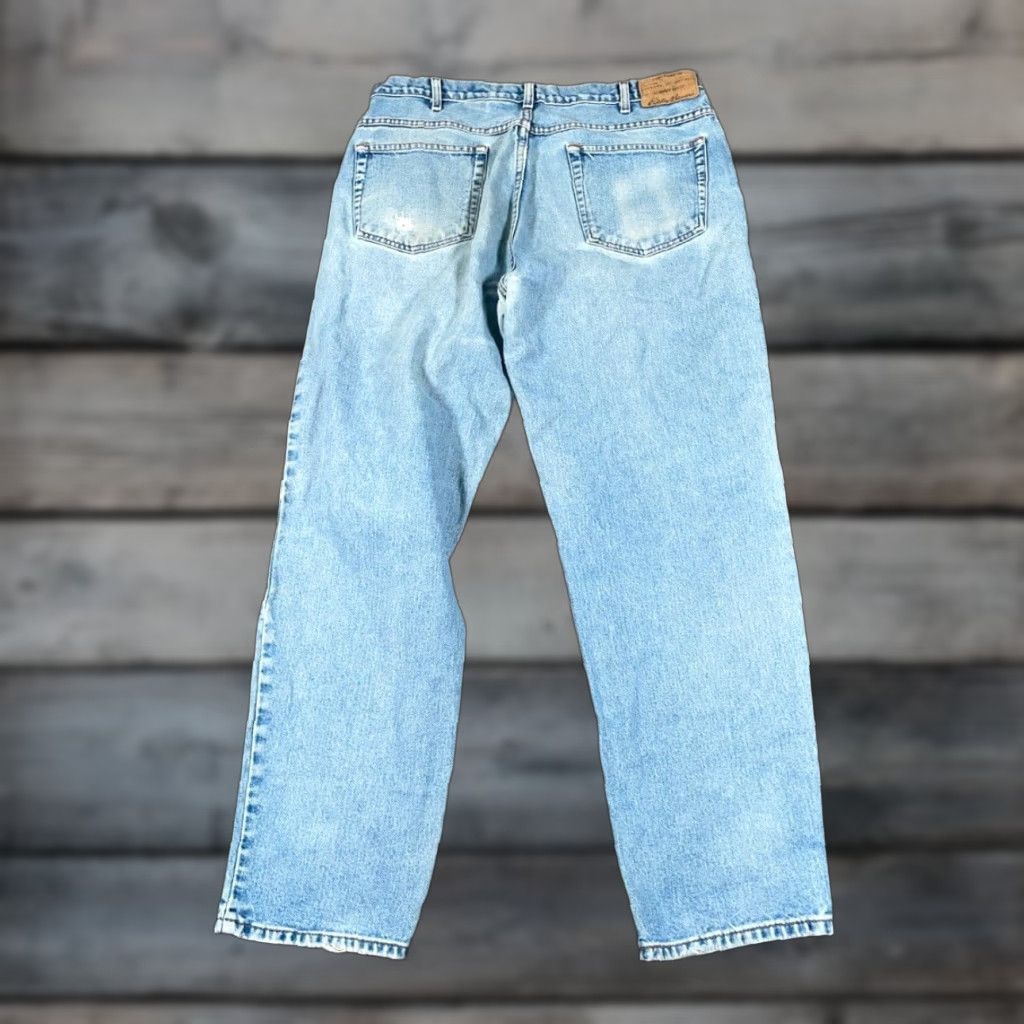 Eddie Bauer VINTAGE Eddie Bauer Jeans Men's 35 x 30 Light Blue Distressed Tapered 90s Retro Size US 38 / EU 54 - 1 Thumbnail