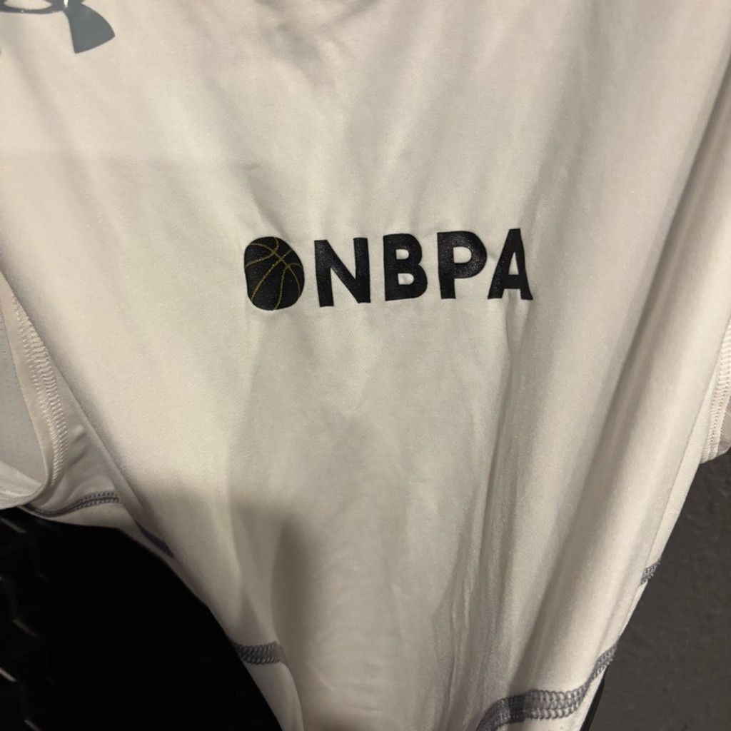 Under Armour Men’s Under Armor NBPA Rib Protector Undershirt Size US L / EU 52-54 / 3 - 4 Thumbnail