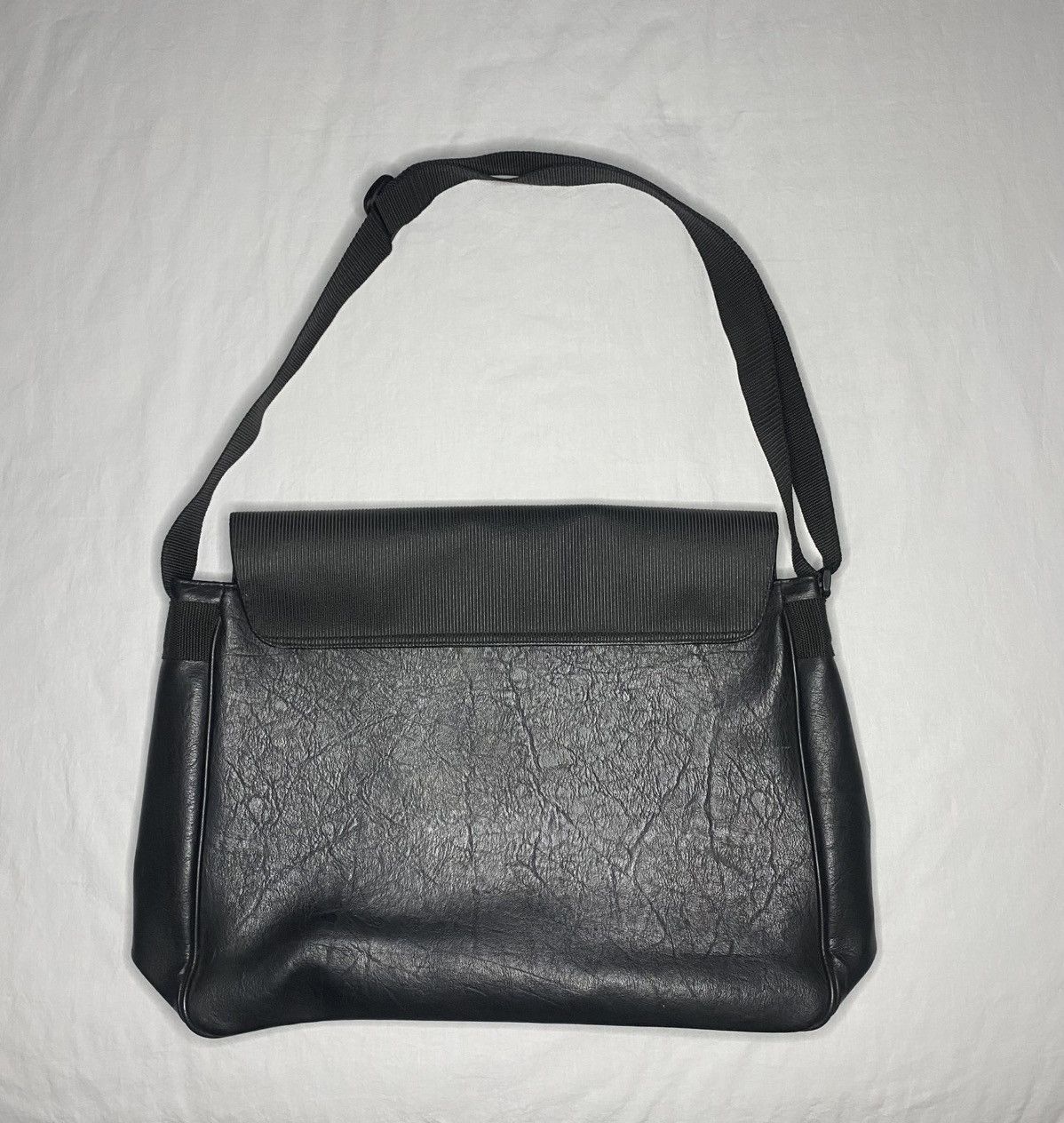 Leather Black Leather Shoulder Messenger Bag Laptop Adjustable Strap Size ONE SIZE - 2 Thumbnail