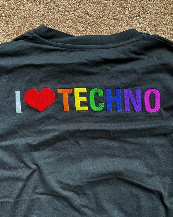 Balenciaga i love sales techno t shirt