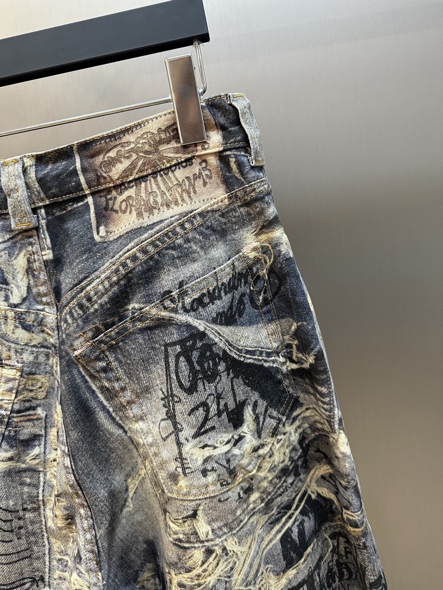 Dolce & Gabbana × Vintage Micro horn trendy jeans, light luxury jeans Size US 36 / EU 52 - 2 Thumbnail