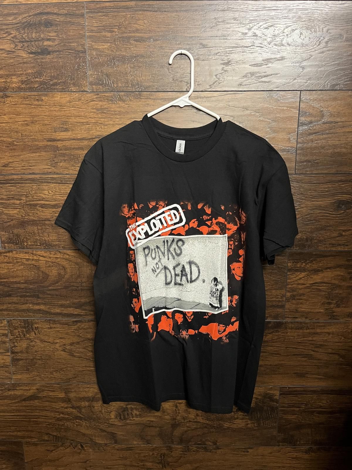 Designer Band The Exploited T-shirt Punks Not Dead Spray Paint -L Size US L / EU 52-54 / 3 - 1 Thumbnail