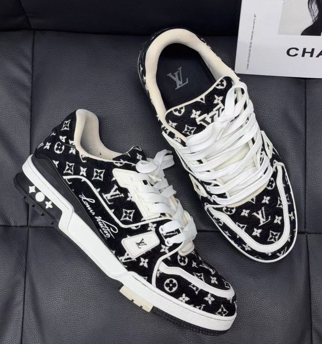 Louis Vuitton Louis Vuitton Black and White Trainer Lace Up Low Top Fash Size US 8.5 / EU 41-42 - 6 Thumbnail